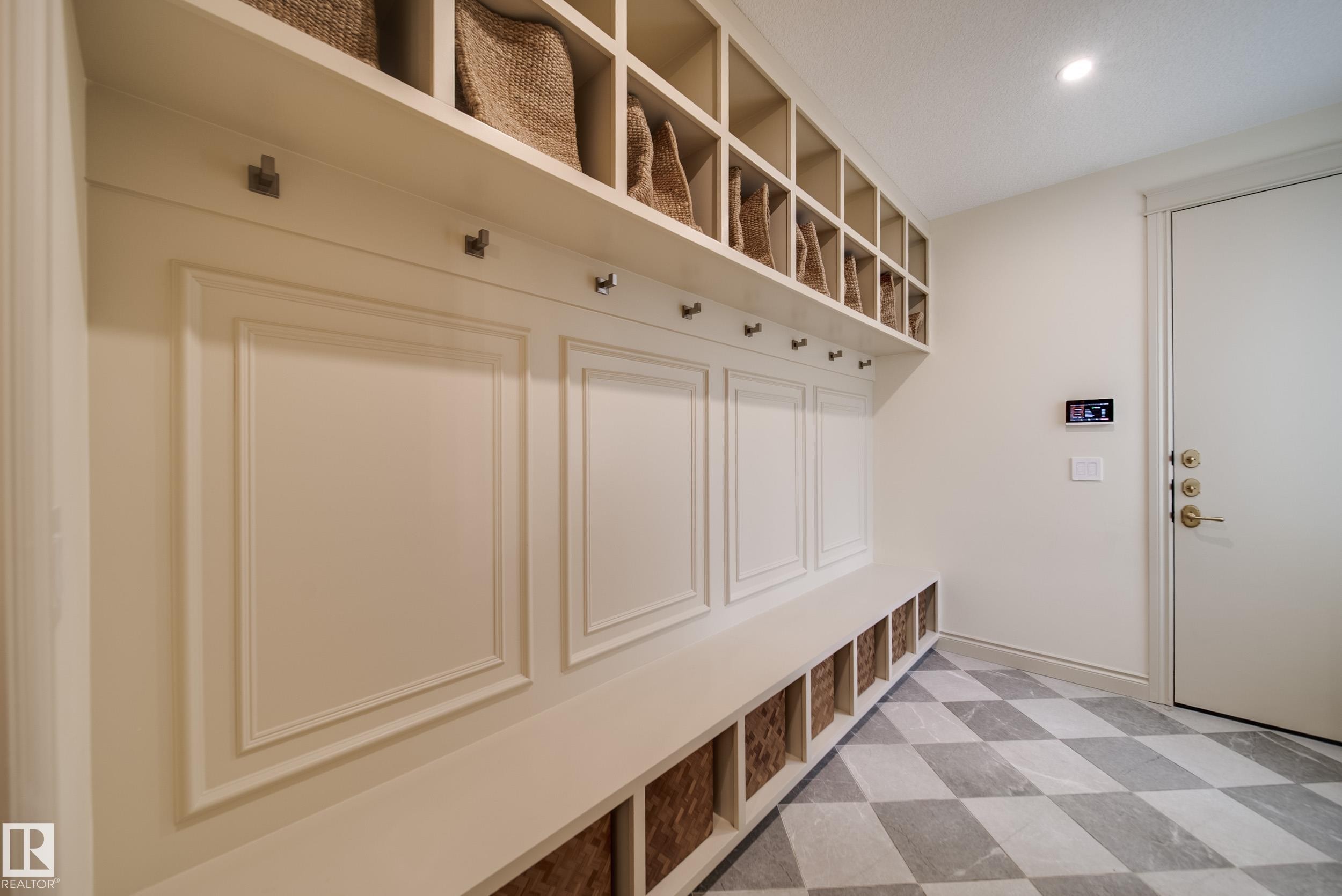 7308 Ada Boulevard, Edmonton, AB