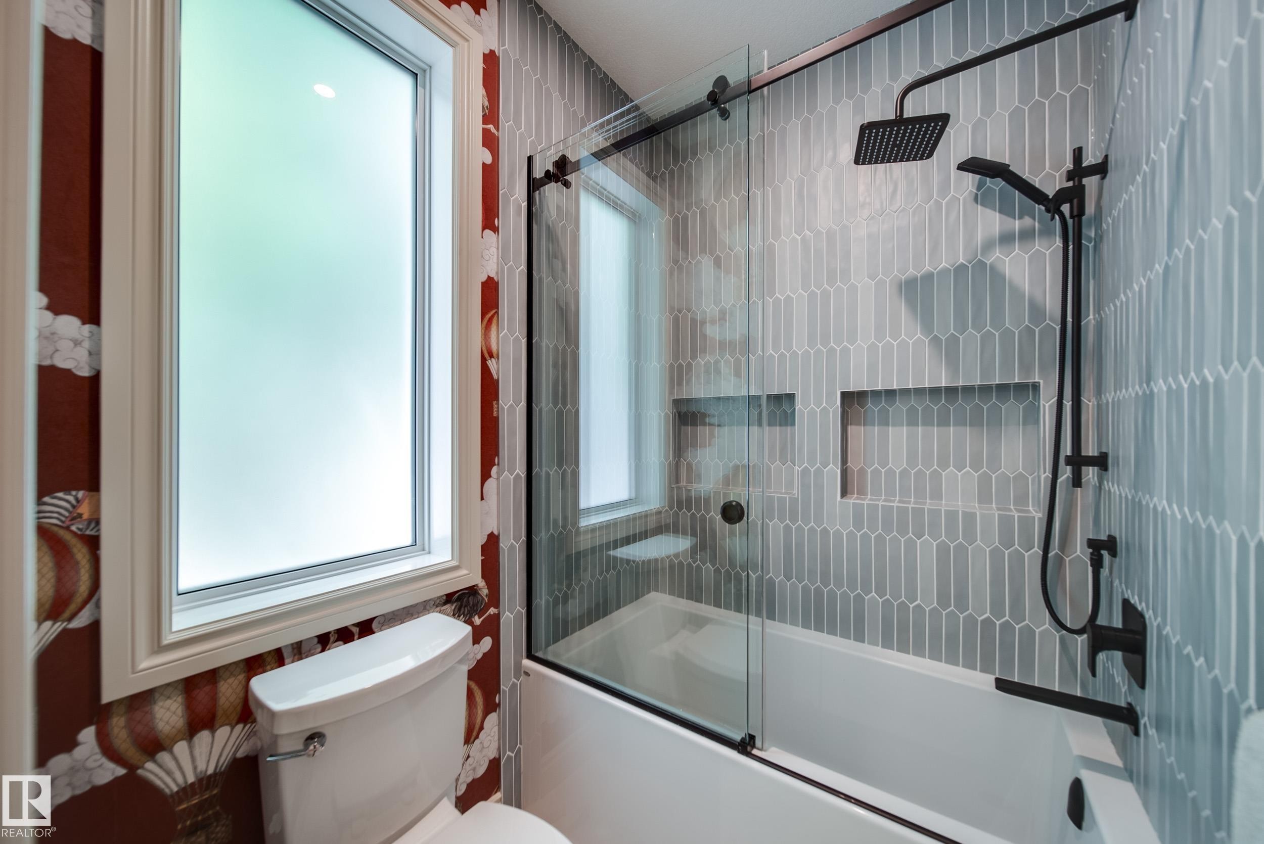 7308 Ada Boulevard, Edmonton, AB
