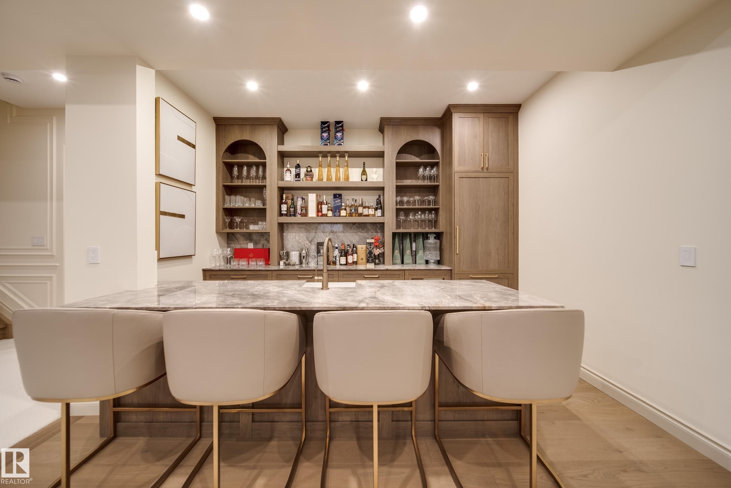 7308 Ada Boulevard, Edmonton, AB