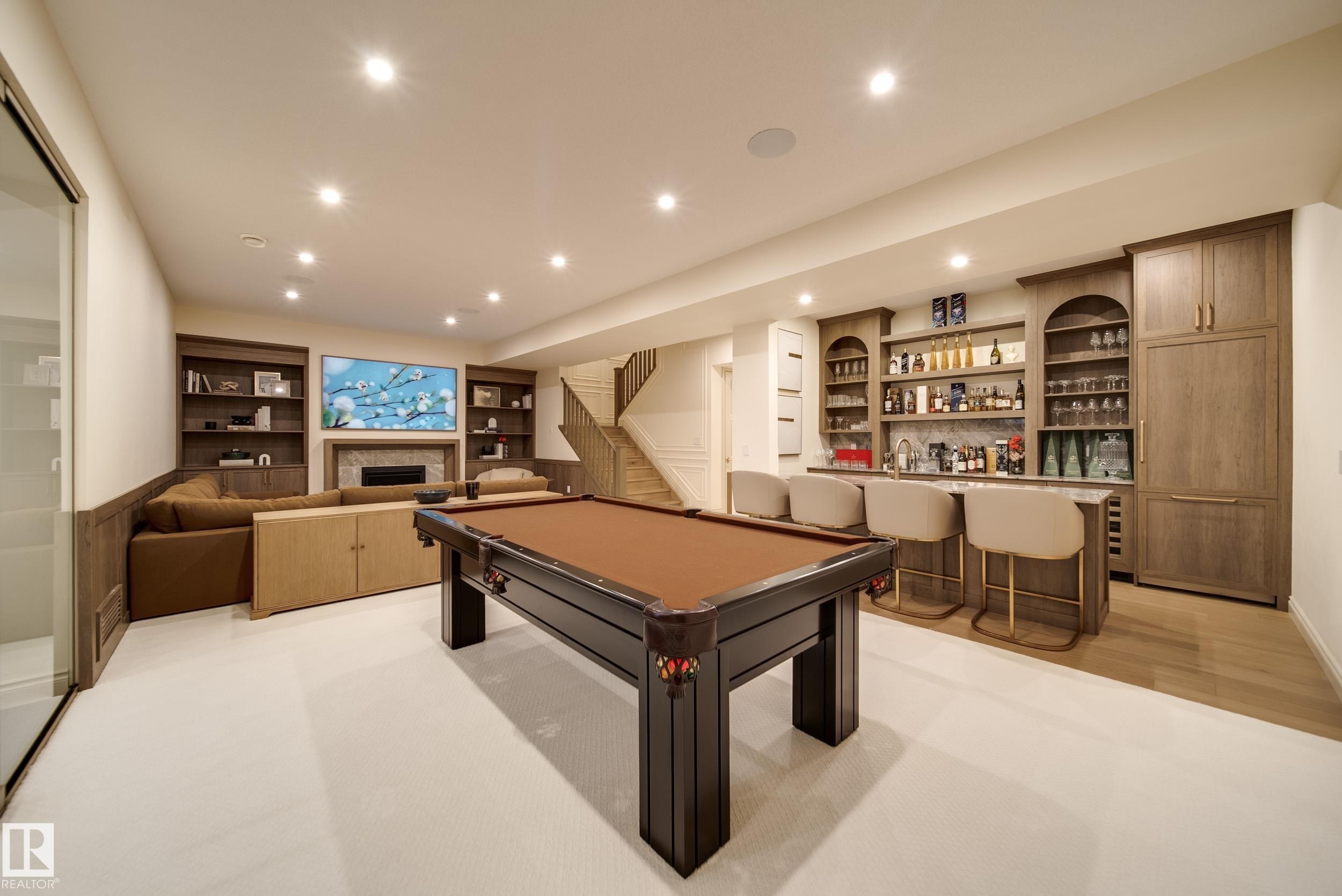 7308 Ada Boulevard, Edmonton, AB