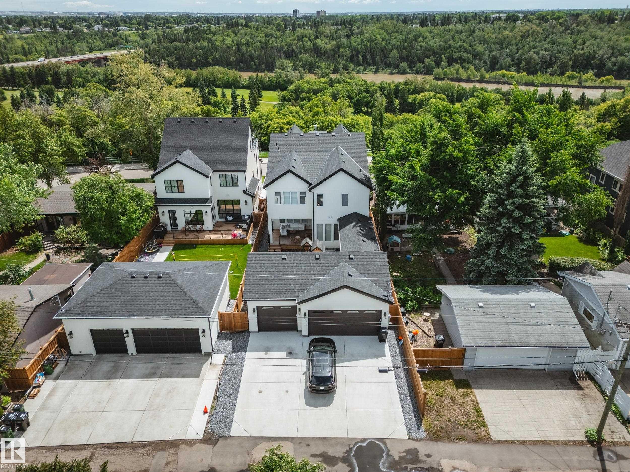 7308 Ada Boulevard, Edmonton, AB