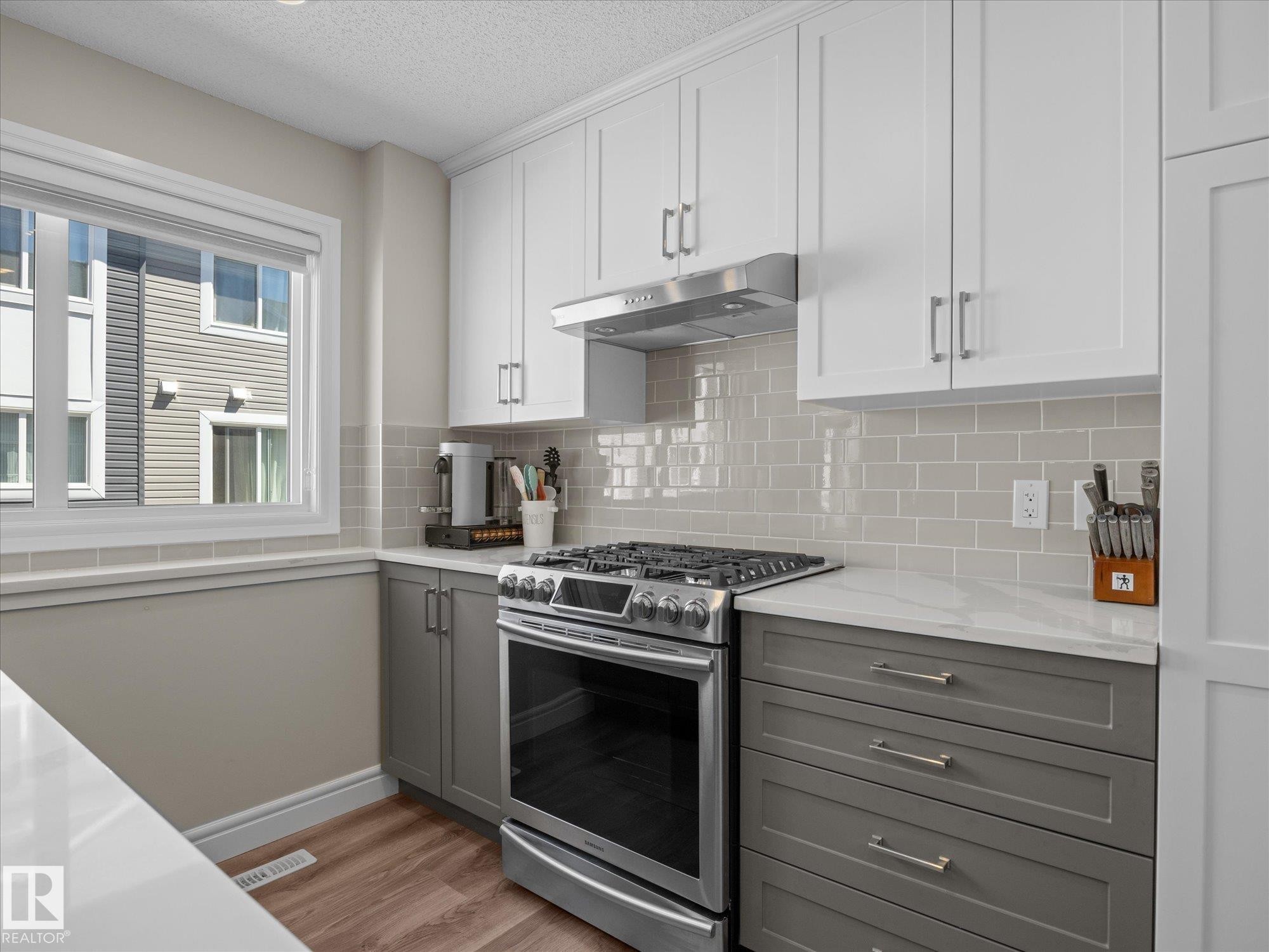 16 330 Bulyea Road, Edmonton, AB