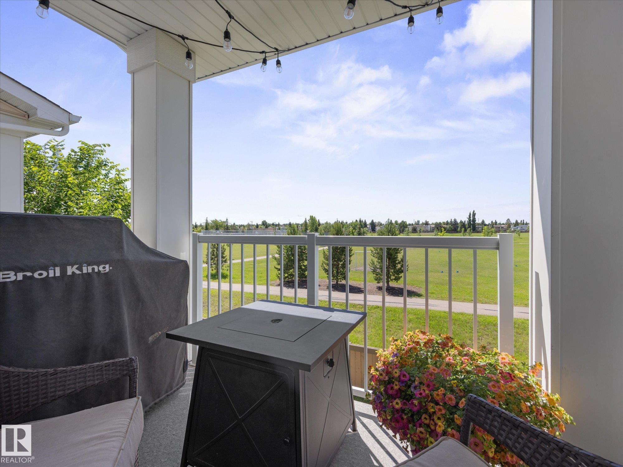 16 330 Bulyea Road, Edmonton, AB