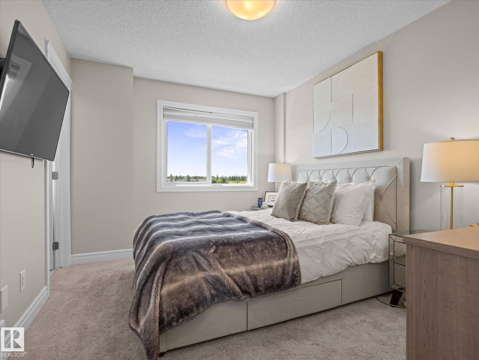 16 330 Bulyea Road, Edmonton, AB
