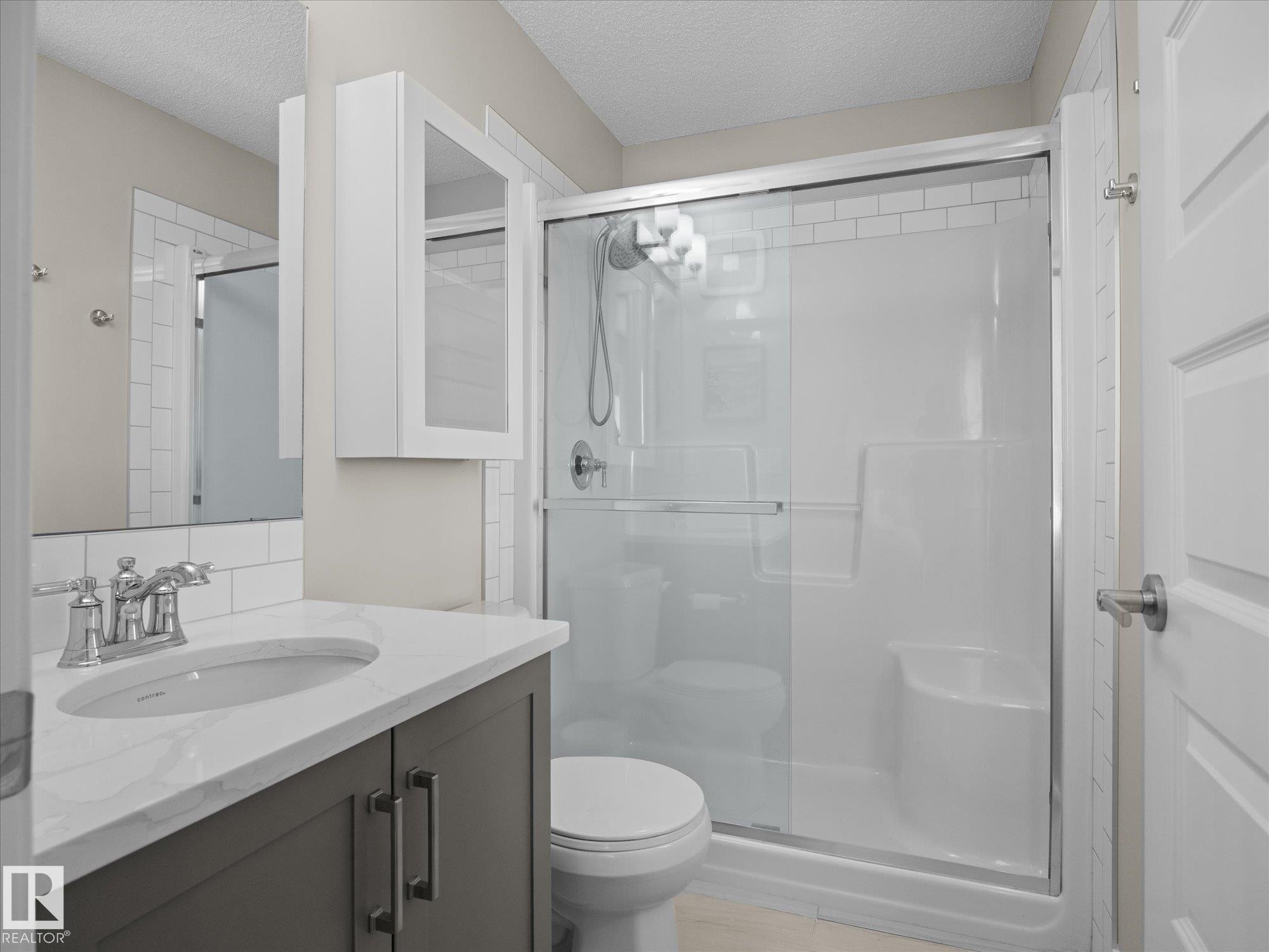 16 330 Bulyea Road, Edmonton, AB