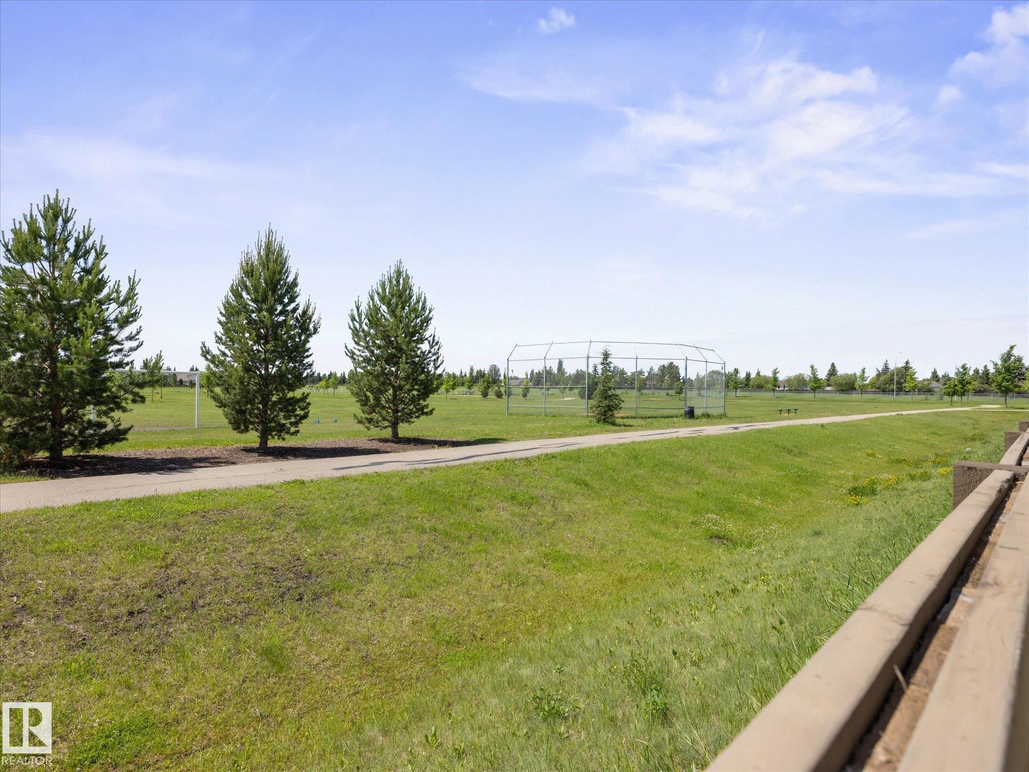 16 330 Bulyea Road, Edmonton, AB