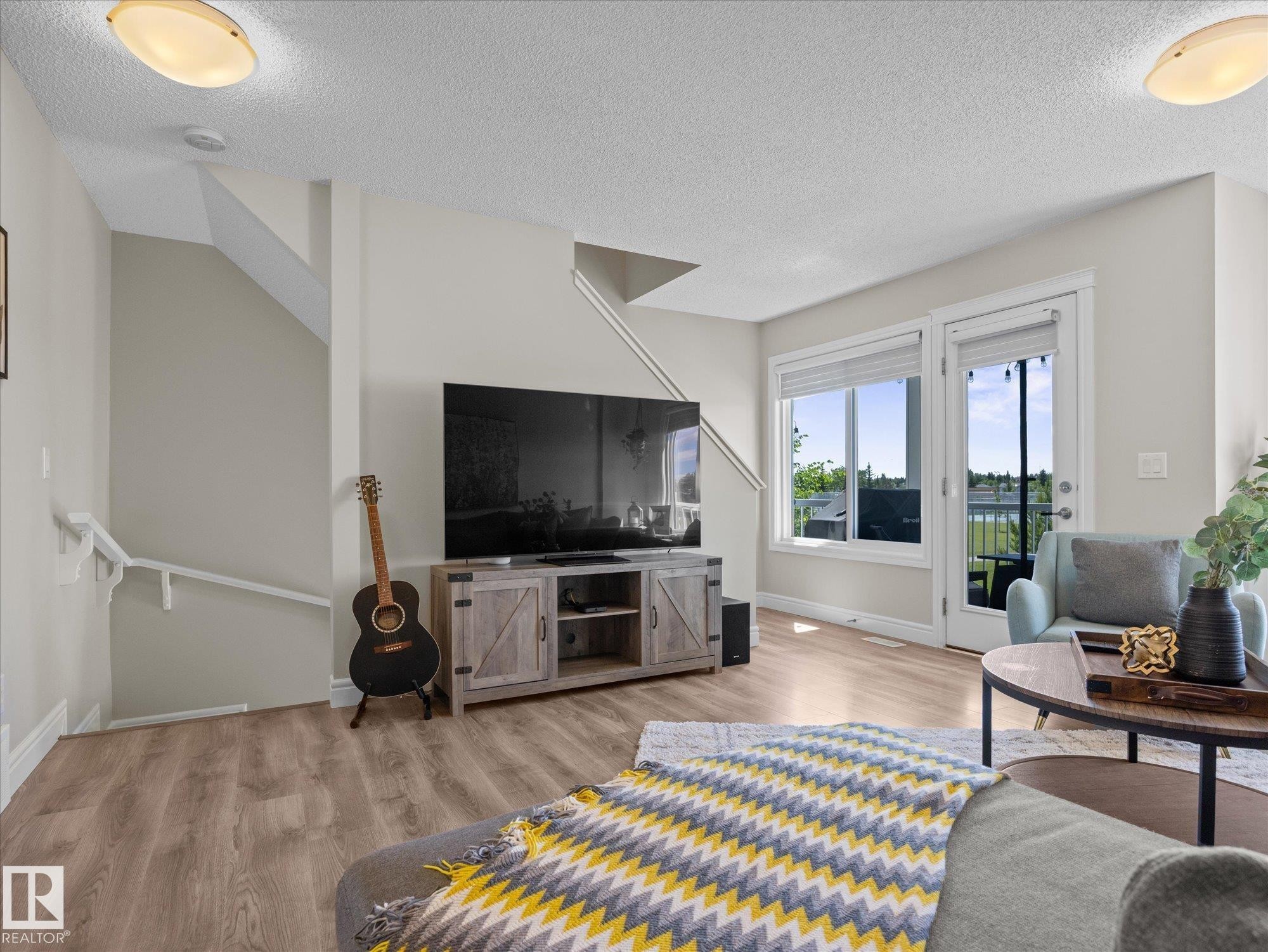 16 330 Bulyea Road, Edmonton, AB