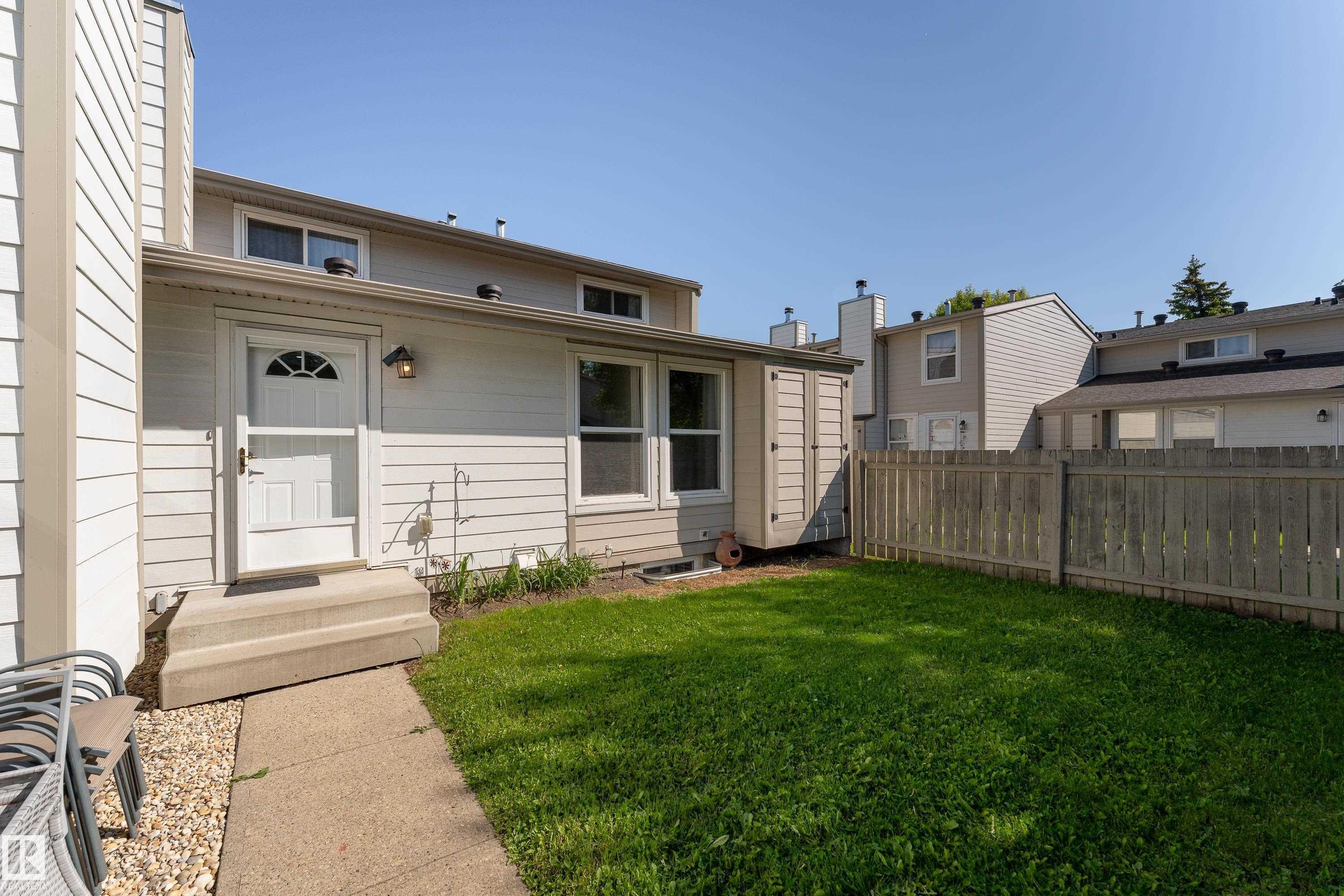 1164 Knottwood Road E, Edmonton, AB