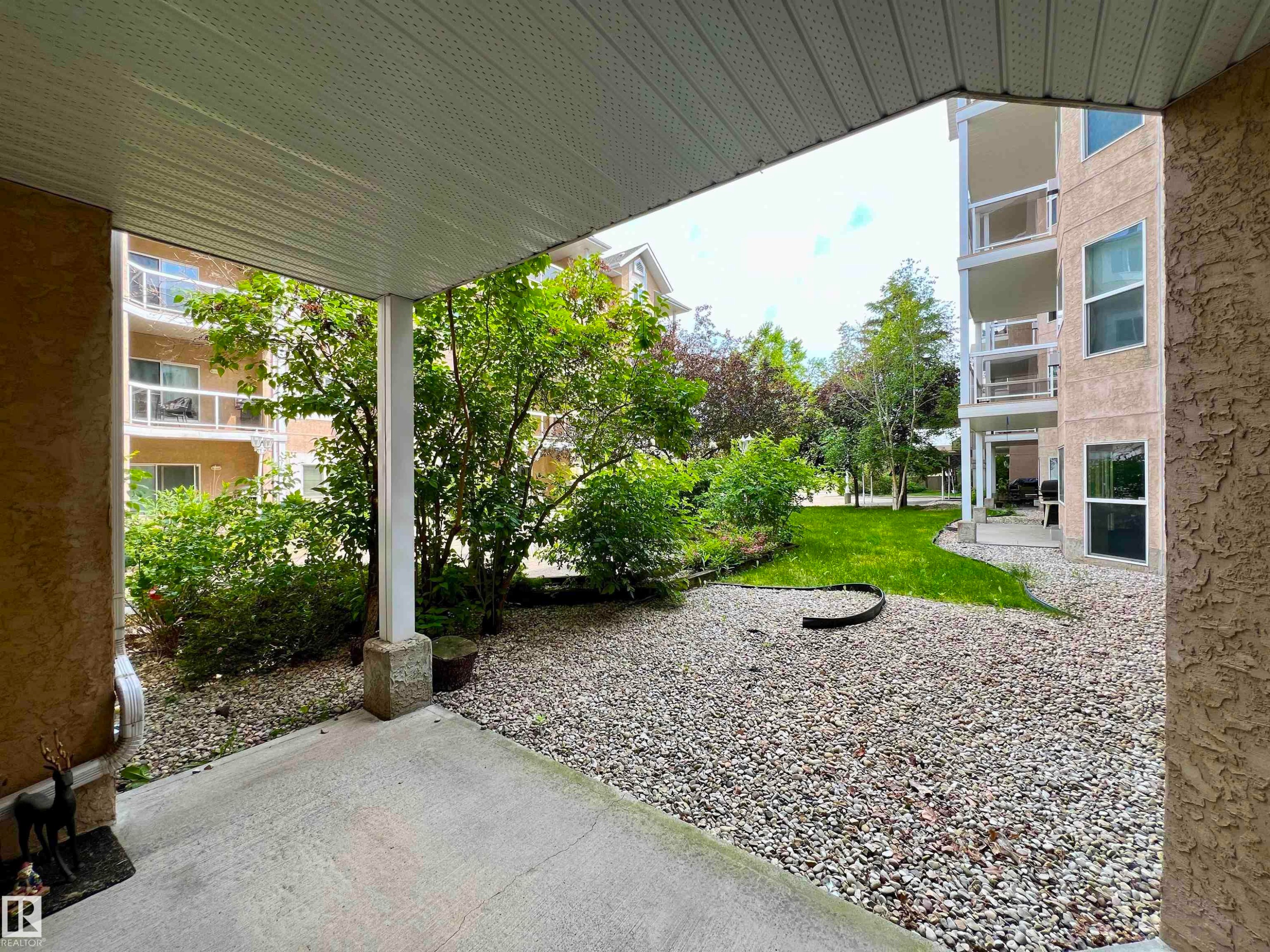 110 10511 42 Avenue, Edmonton, AB