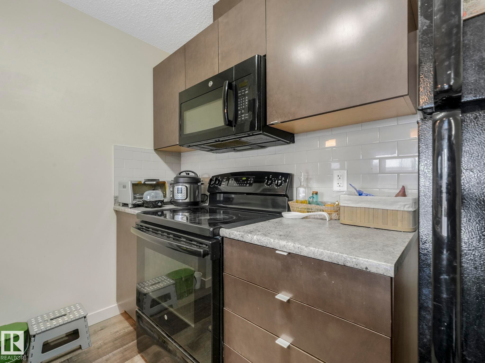 212 508 Albany Way, Edmonton, AB