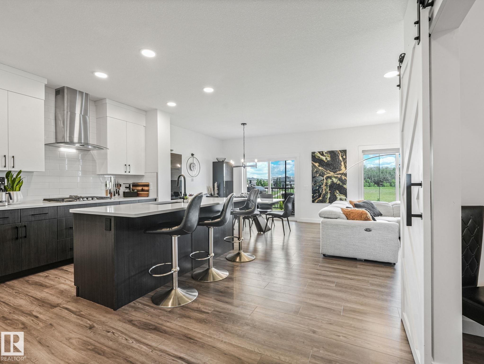 7151 Edgemont Way Nw, Edmonton, AB - Indoor Photo Showing Kitchen With Upgraded Kitchen