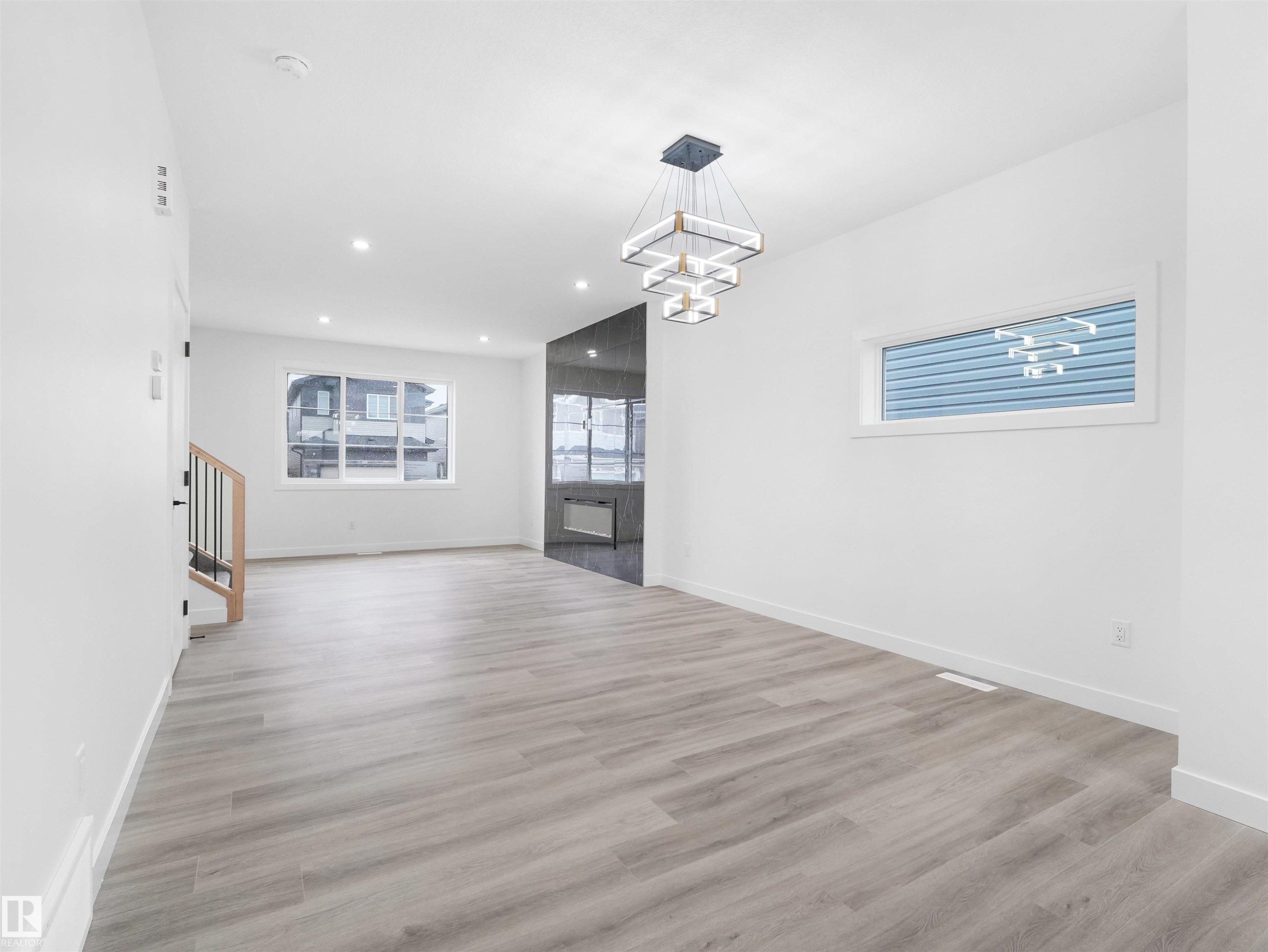 332 Roberts Wynd, Leduc, AB