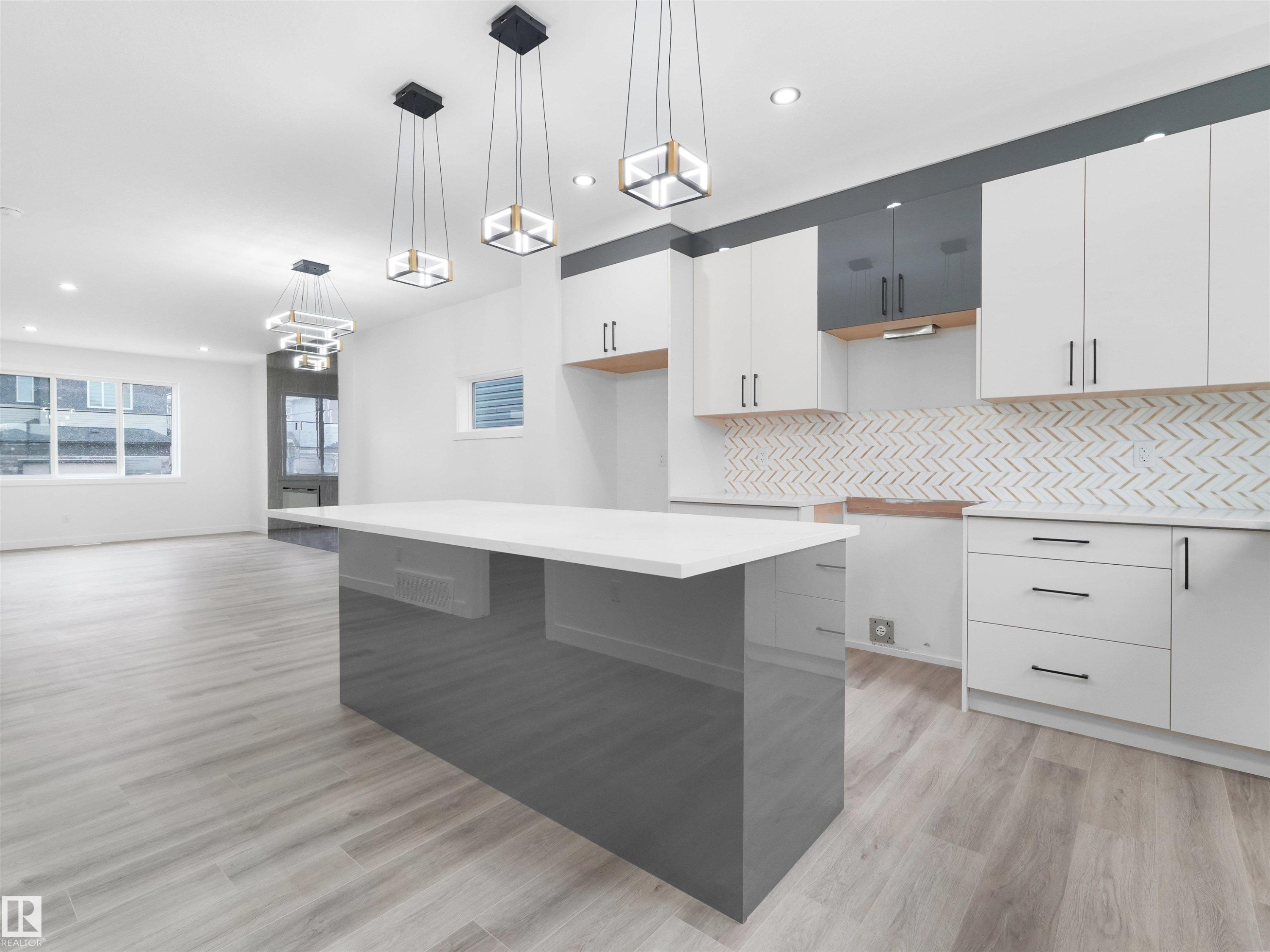 332 Roberts Wynd, Leduc, AB