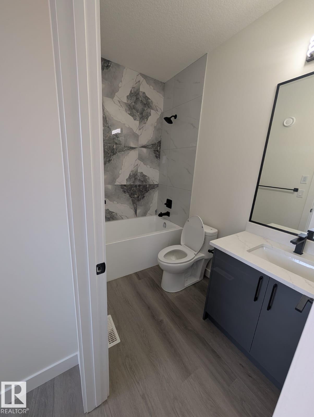 332 Roberts Wynd, Leduc, AB