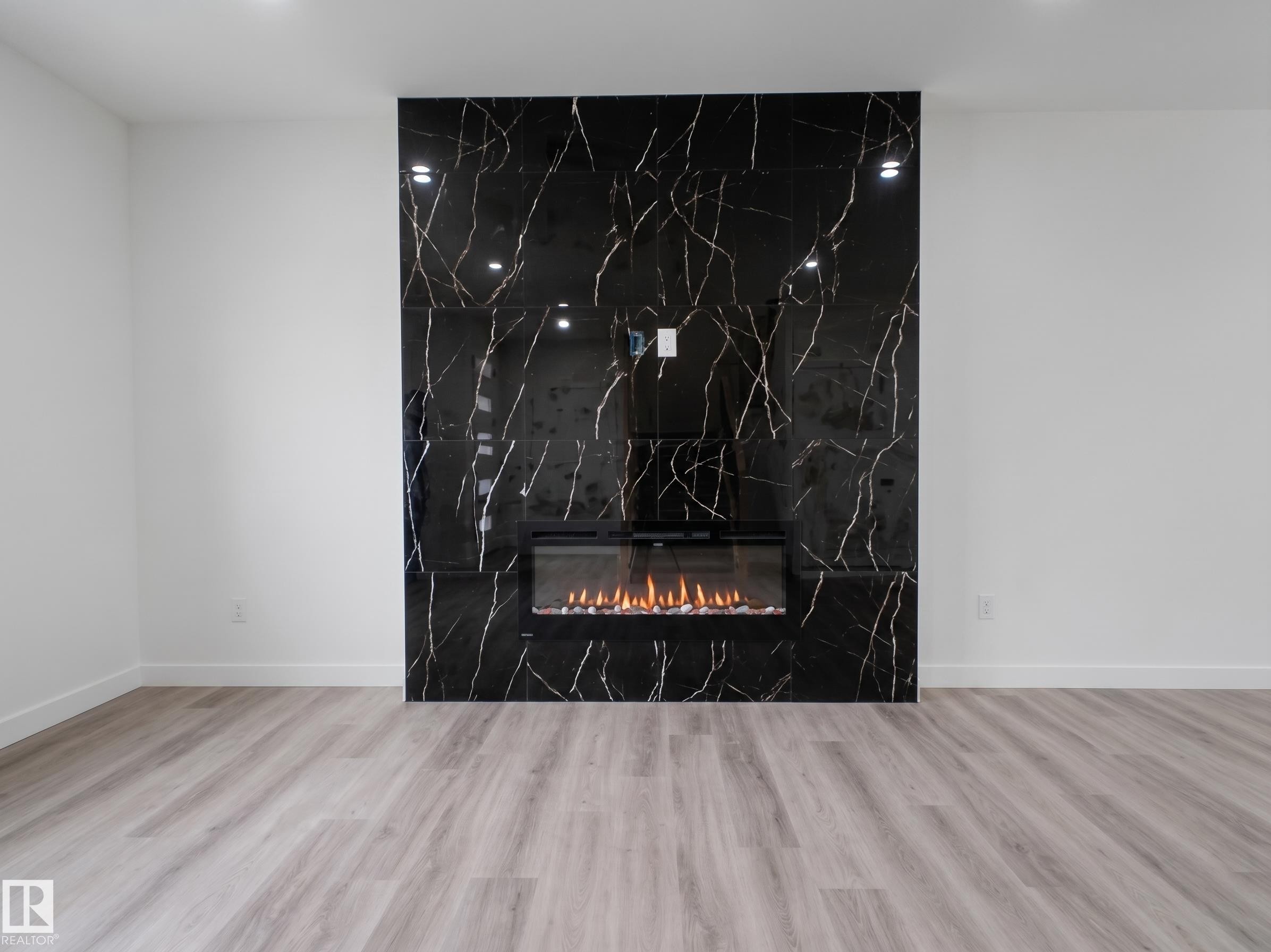 332 Roberts Wynd, Leduc, AB
