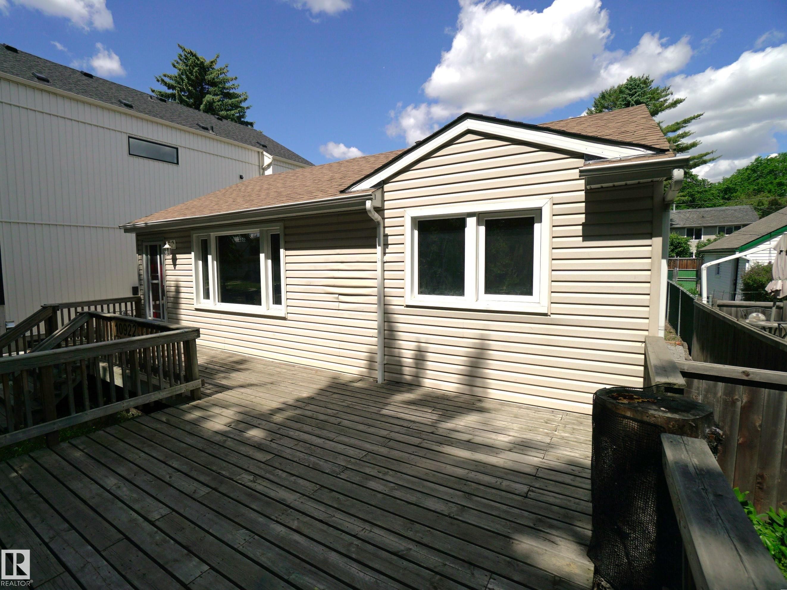 10922 62 Avenue, Edmonton, AB