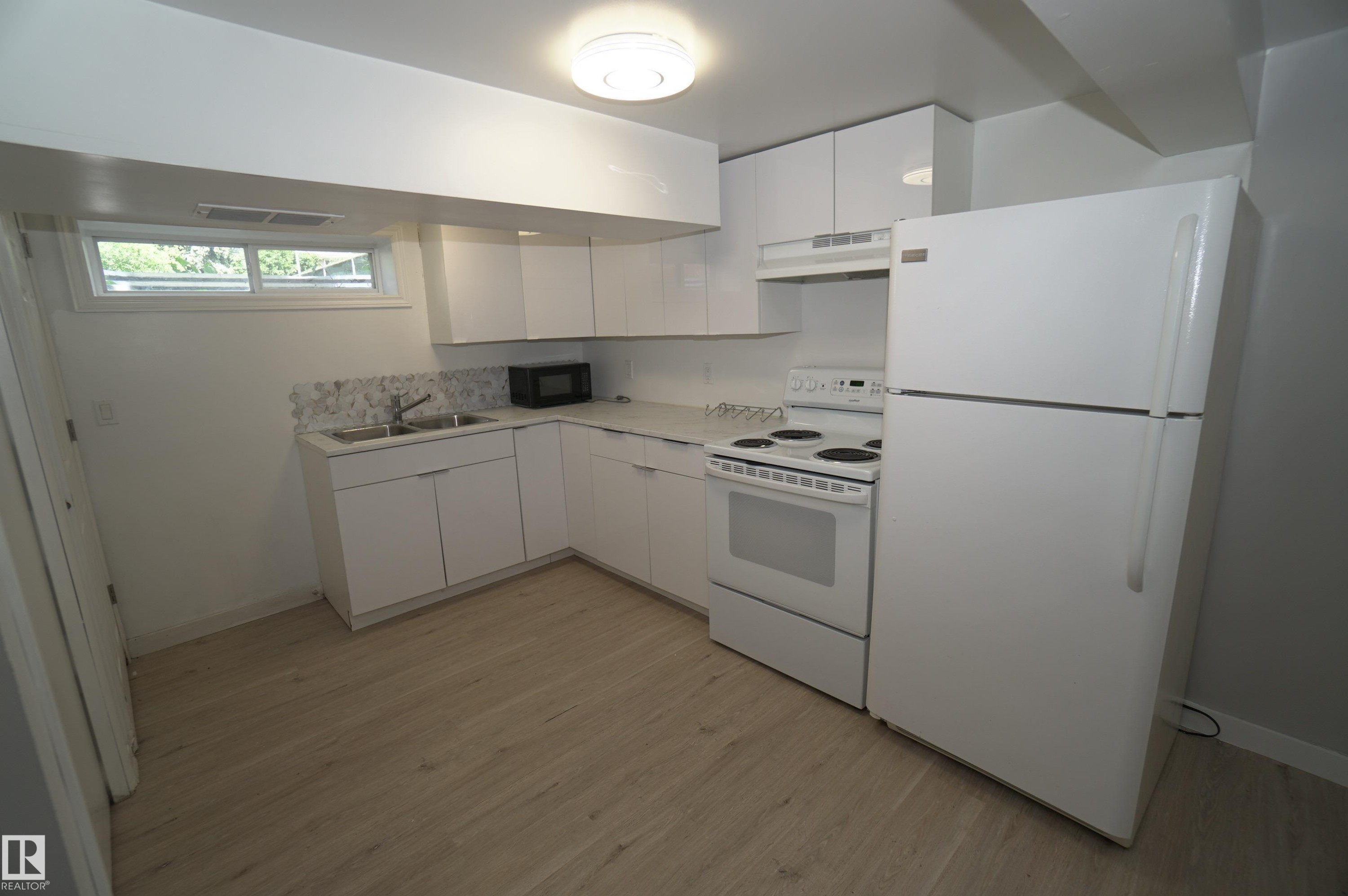 10922 62 Avenue, Edmonton, AB