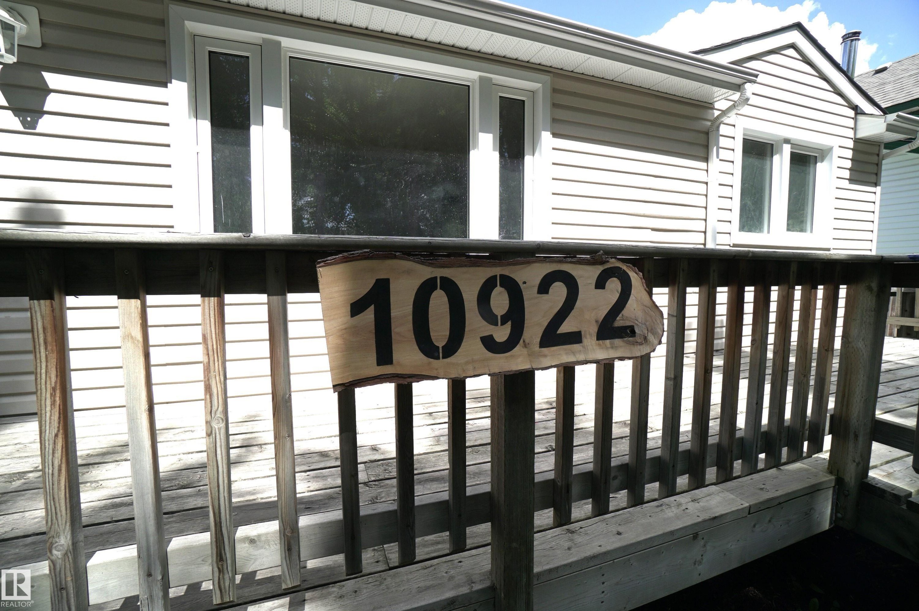 10922 62 Avenue, Edmonton, AB