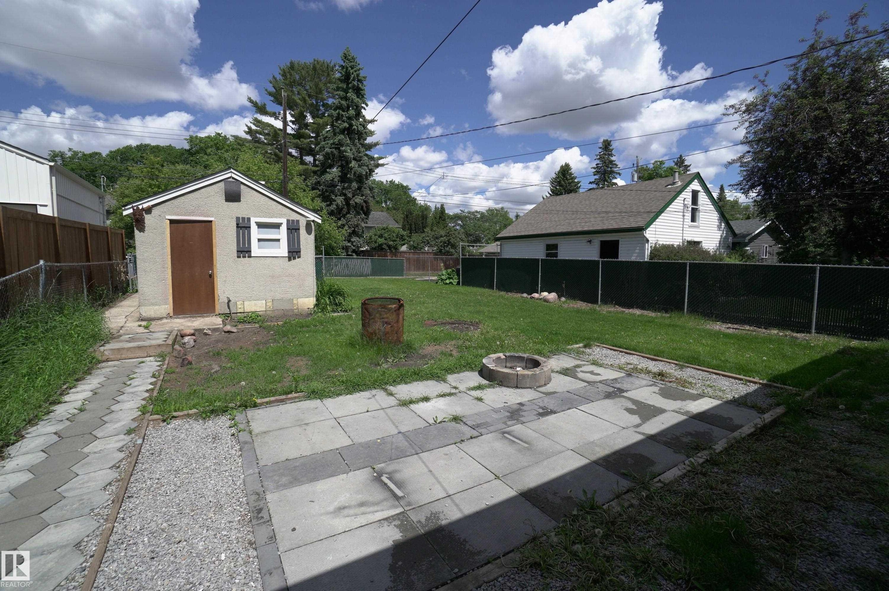 10922 62 Avenue, Edmonton, AB