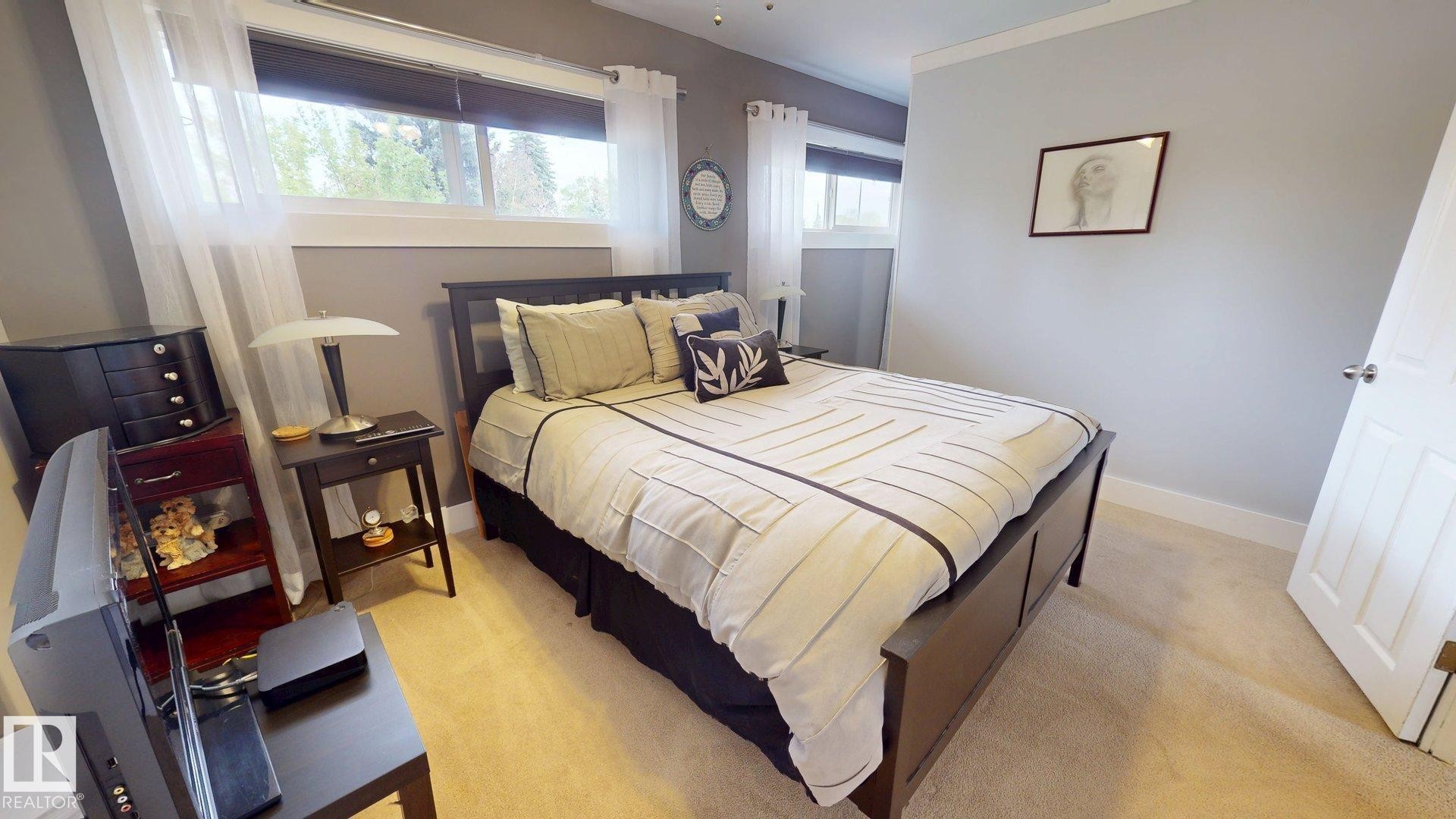 15627 83 Avenue, Edmonton, AB