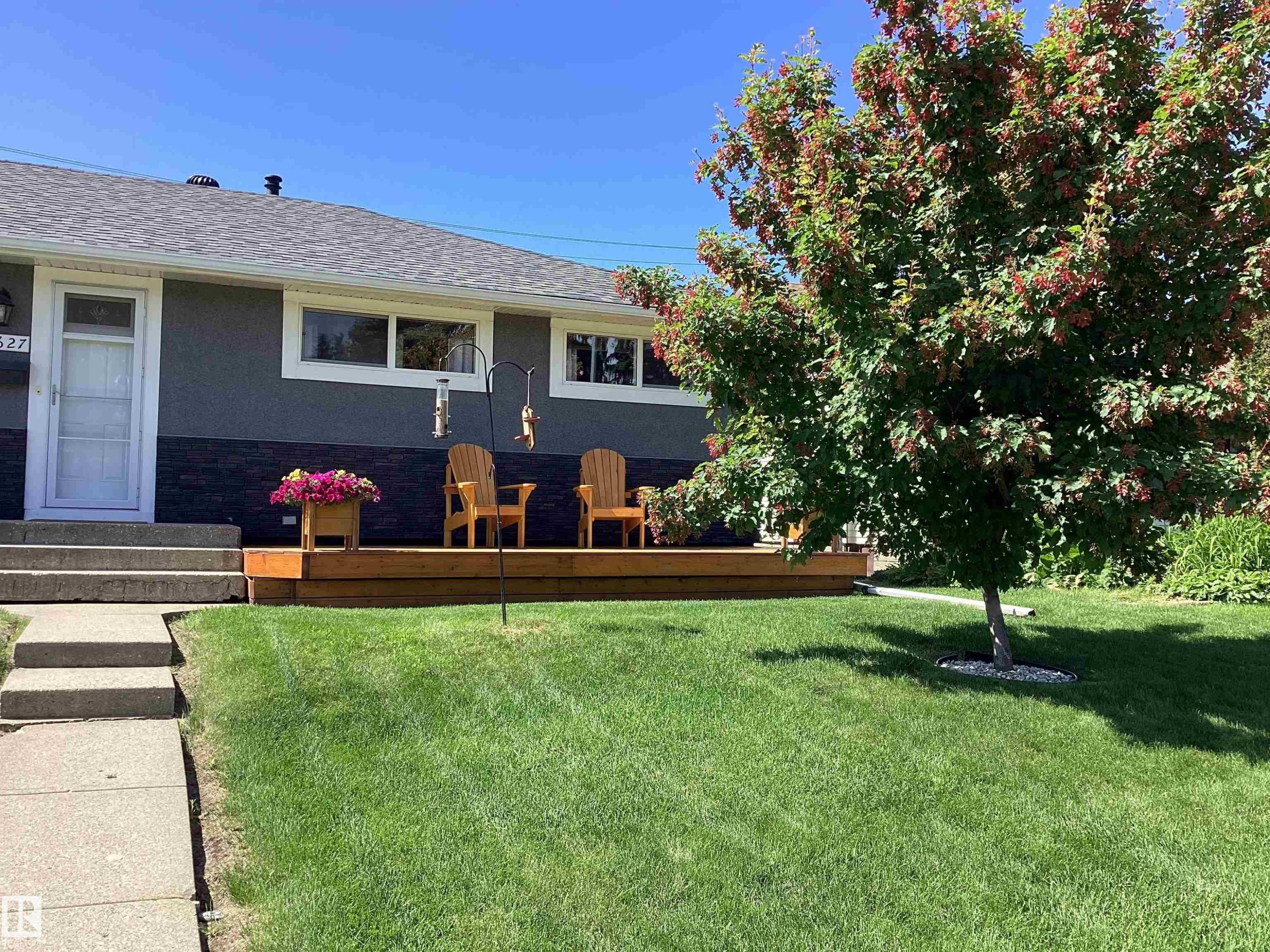 15627 83 Avenue, Edmonton, AB