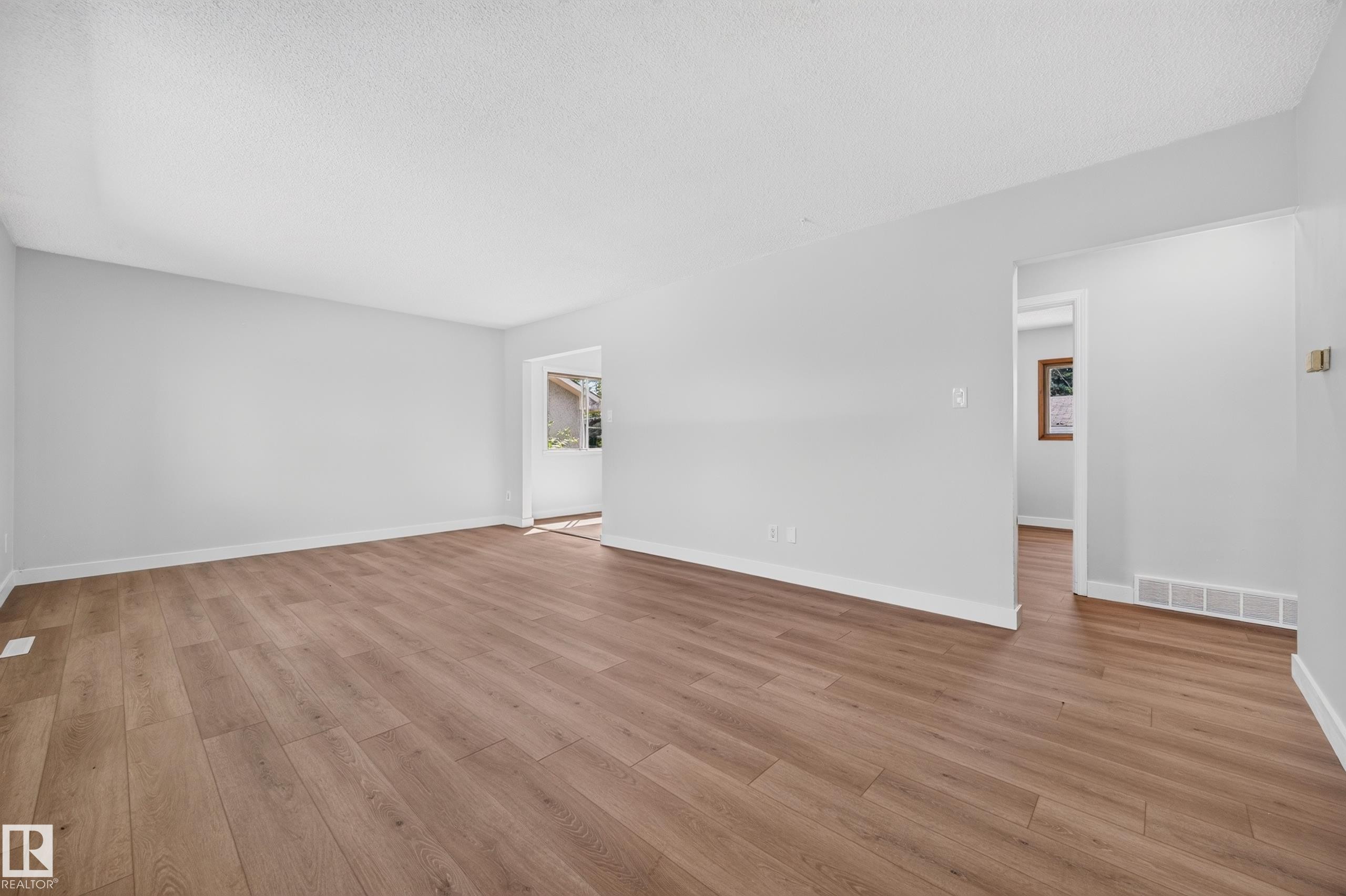4311 105A Avenue, Edmonton, AB
