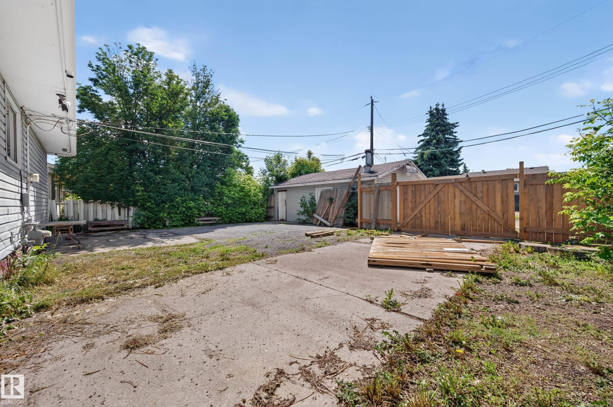 4311 105A Avenue, Edmonton, AB