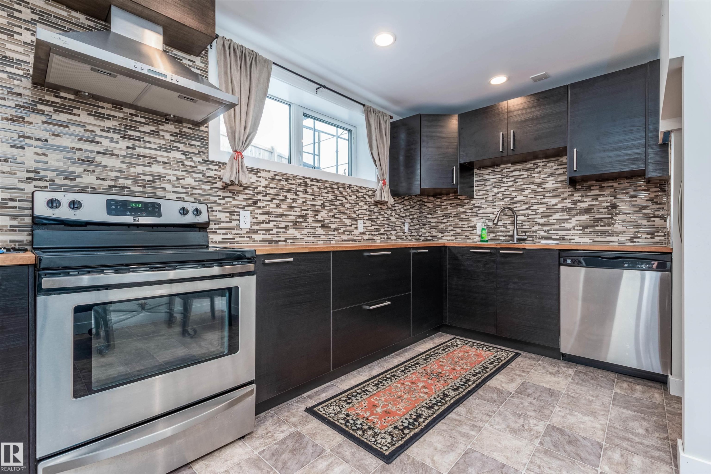 12836 107 Street, Edmonton, AB