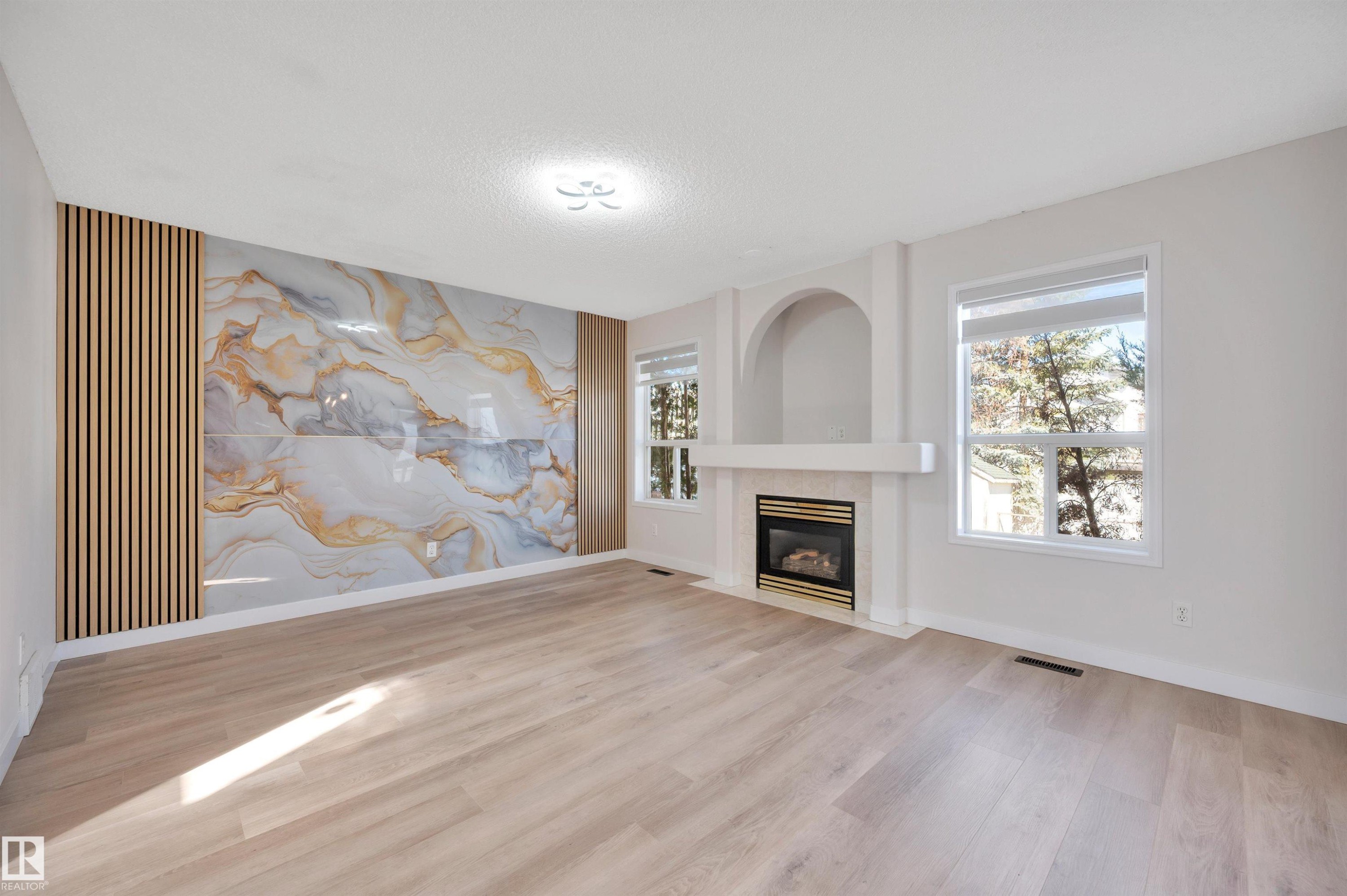 4124 37A Avenue, Edmonton, AB