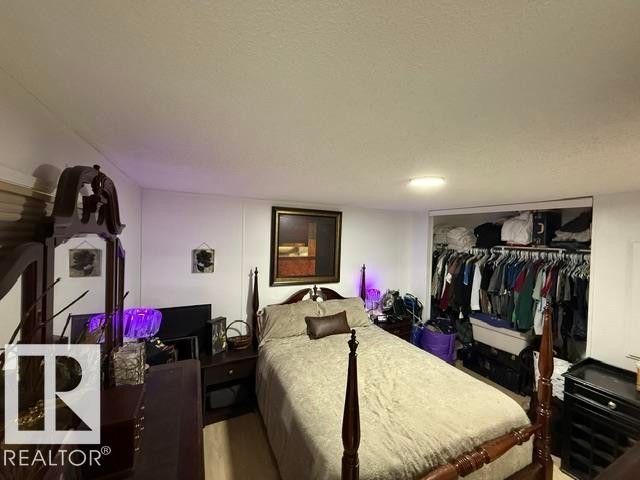 36 Ridgeway Drive, Edmonton, AB