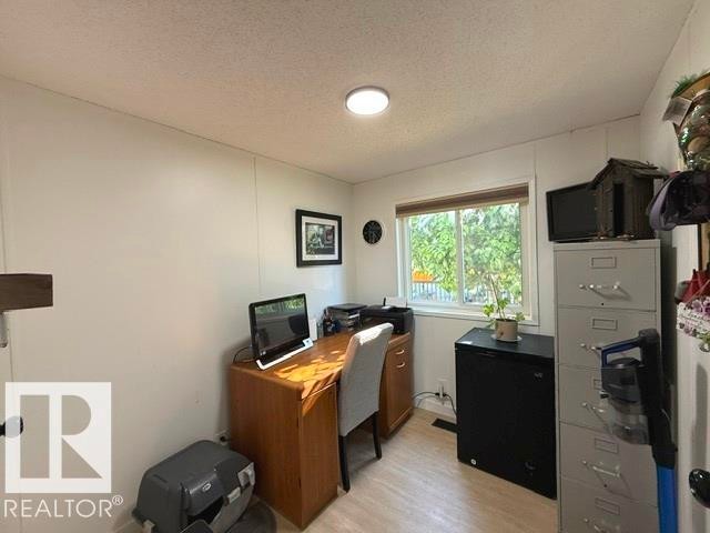 36 Ridgeway Drive, Edmonton, AB