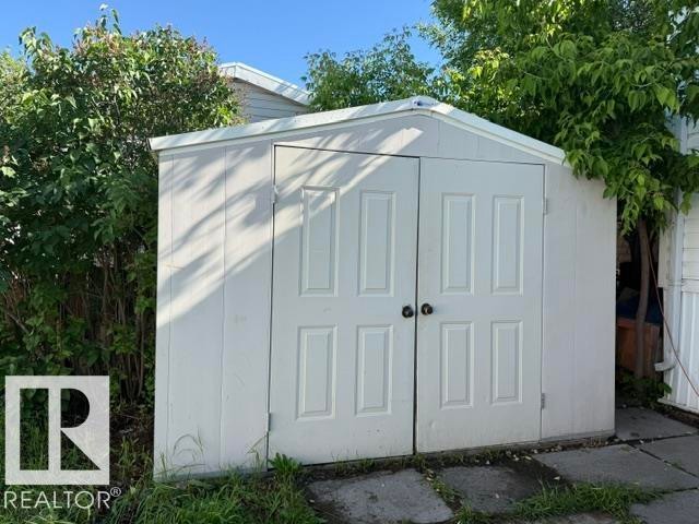 36 Ridgeway Drive, Edmonton, AB