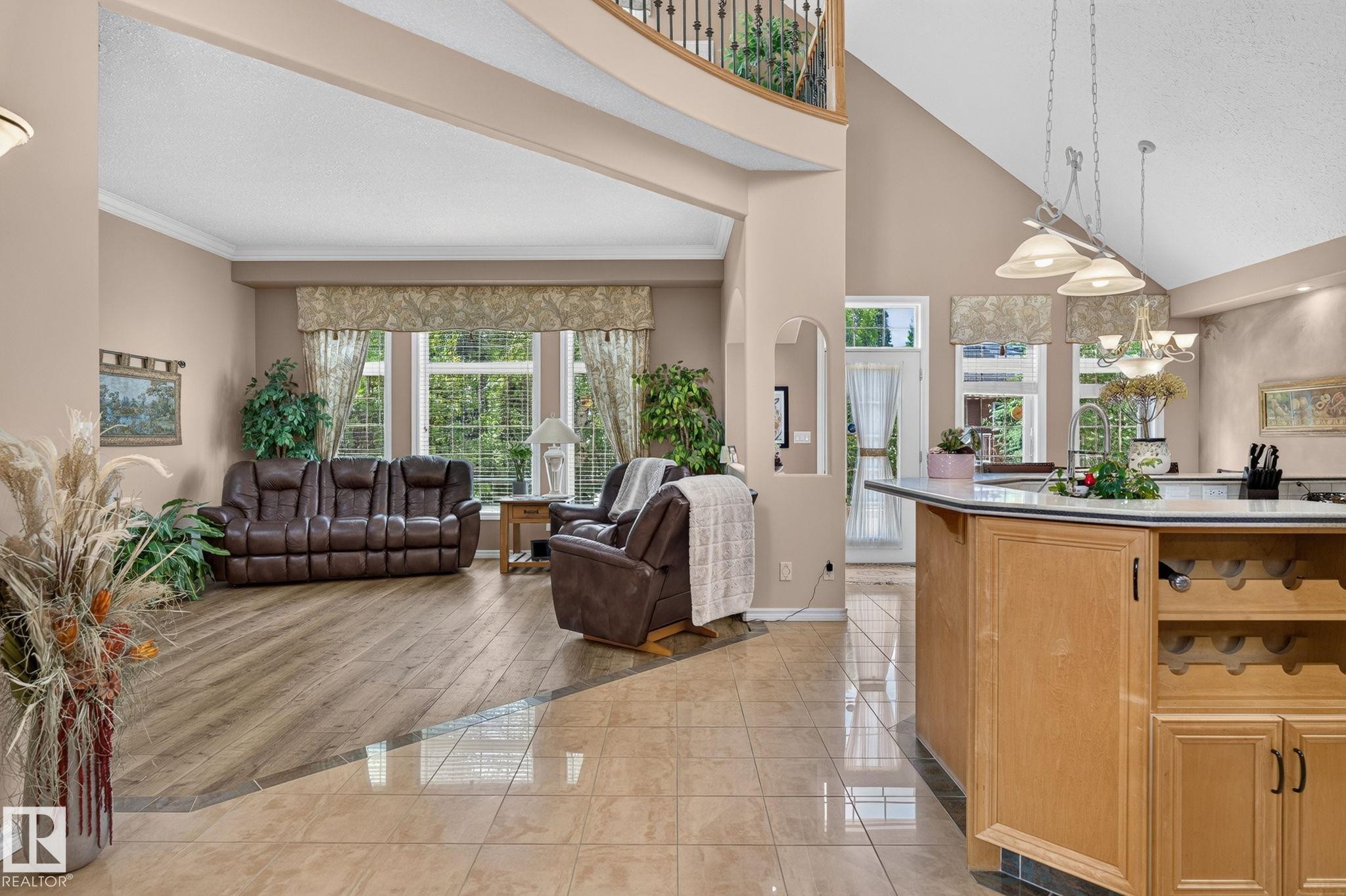 6 Prestige Point Nw, Edmonton, AB