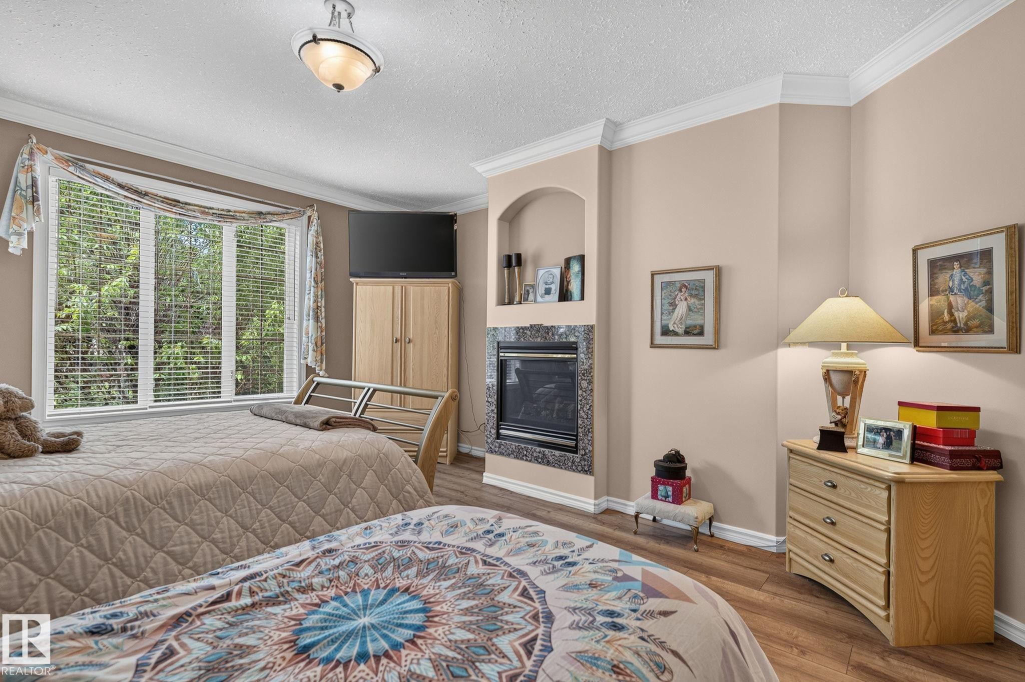 6 Prestige Point Nw, Edmonton, AB