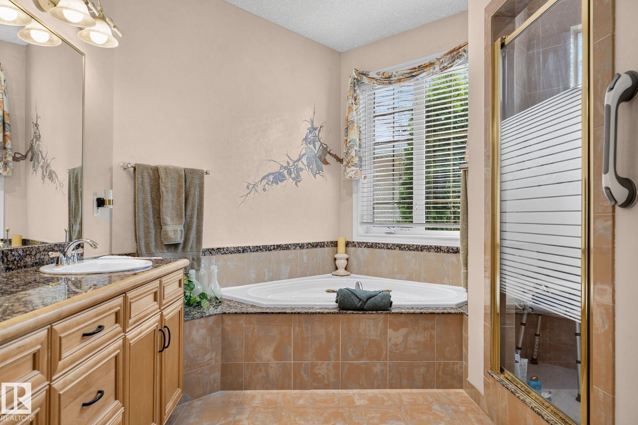6 Prestige Point Nw, Edmonton, AB