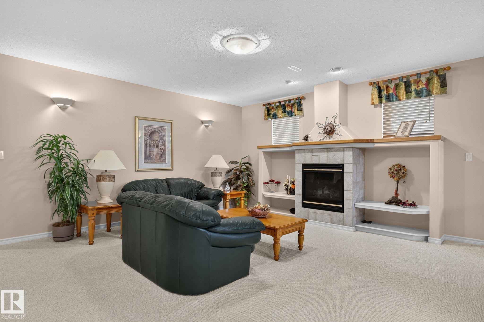 6 Prestige Point Nw, Edmonton, AB