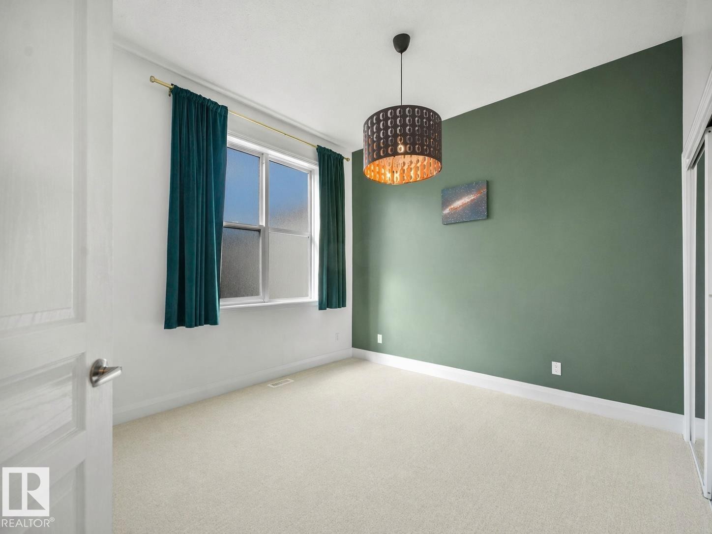 #456 10403 122 St Nw, Edmonton, AB - Indoor Photo Showing Other Room