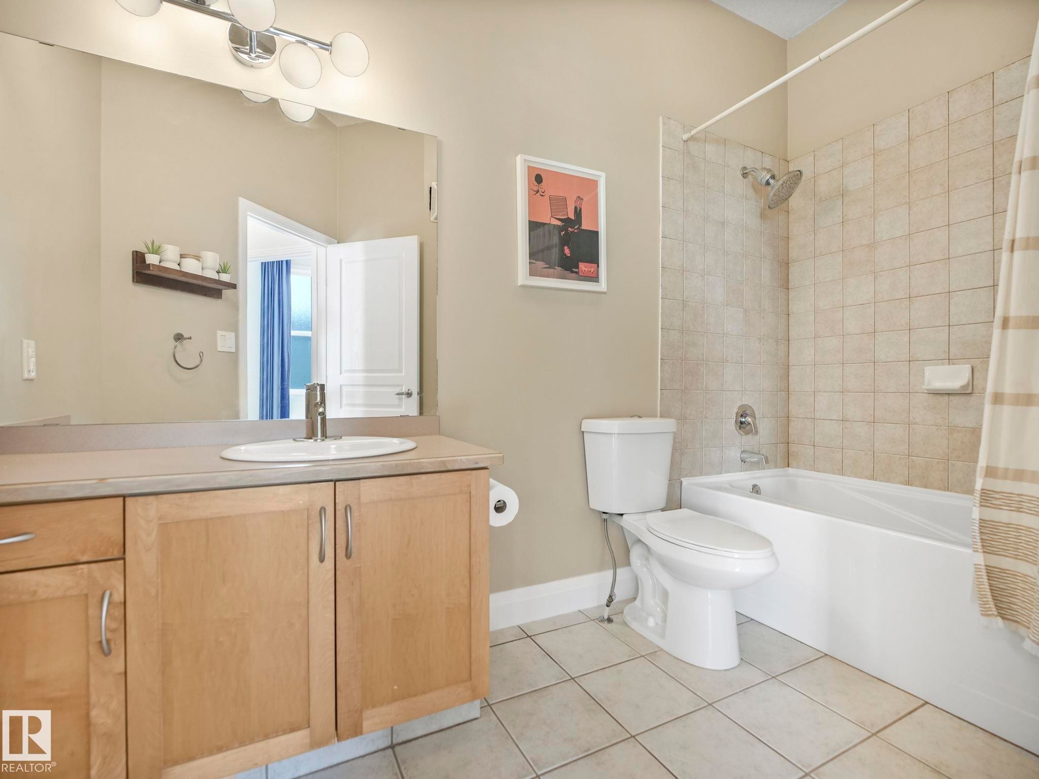 #456 10403 122 St Nw, Edmonton, AB - Indoor Photo Showing Bathroom