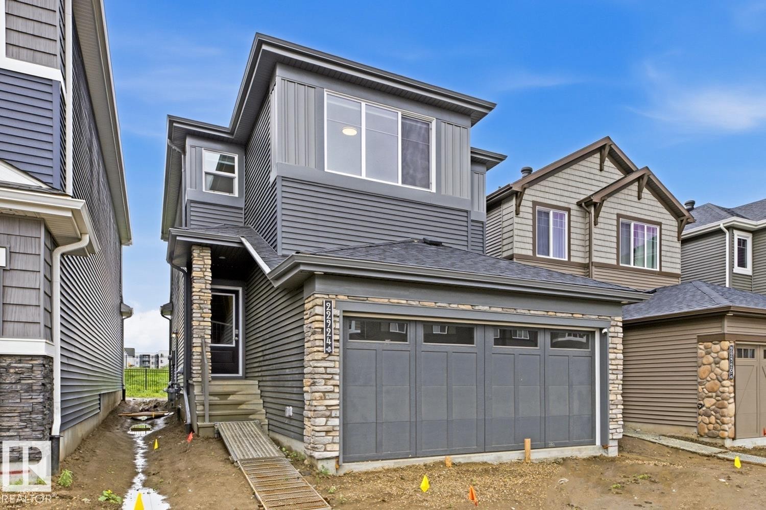 22924 82 Ave Nw, Edmonton, AB - Outdoor