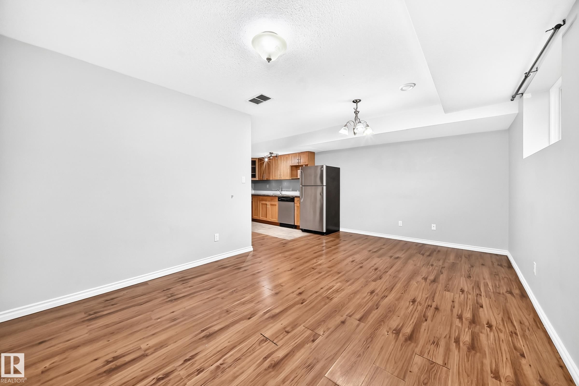 12124 122 Street, Edmonton, AB