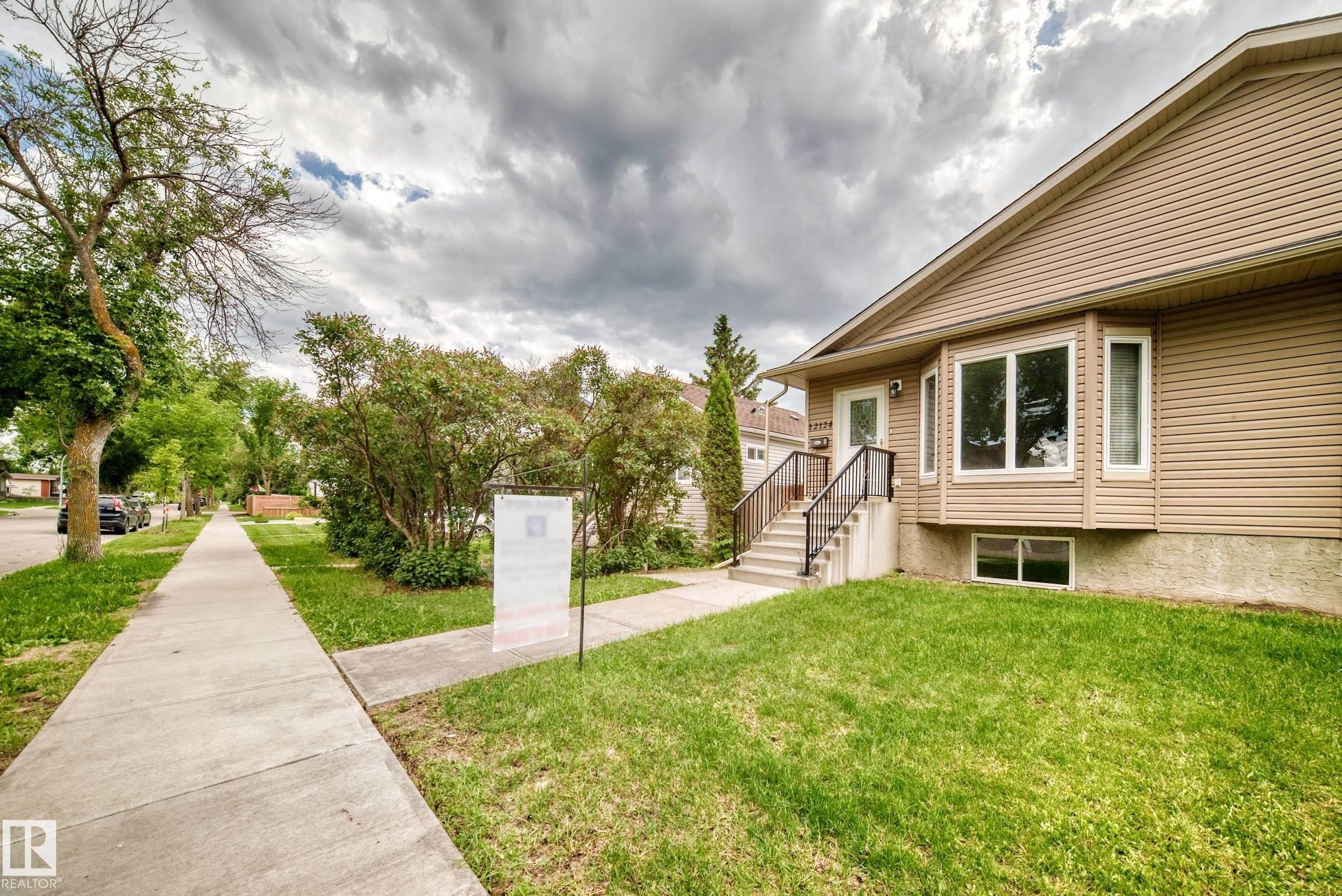 12124 122 Street, Edmonton, AB