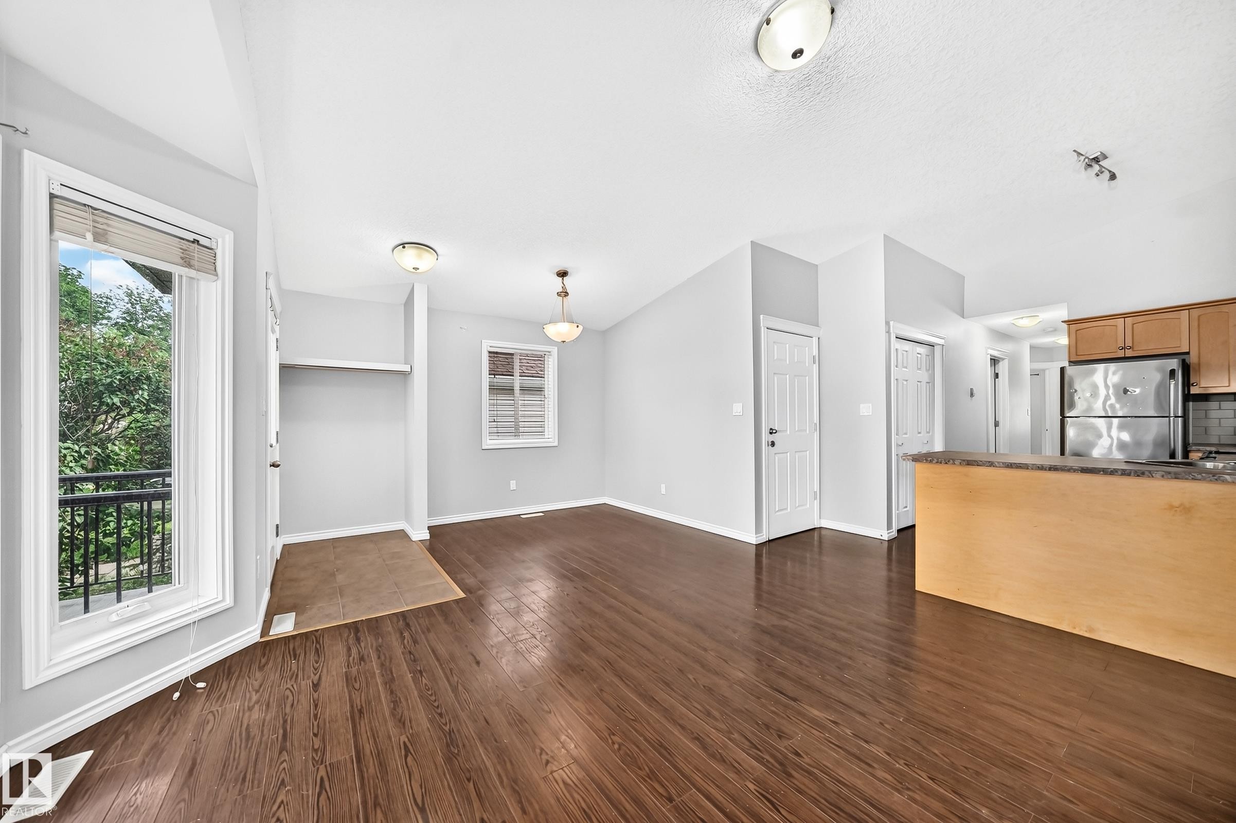 12124 122 Street, Edmonton, AB