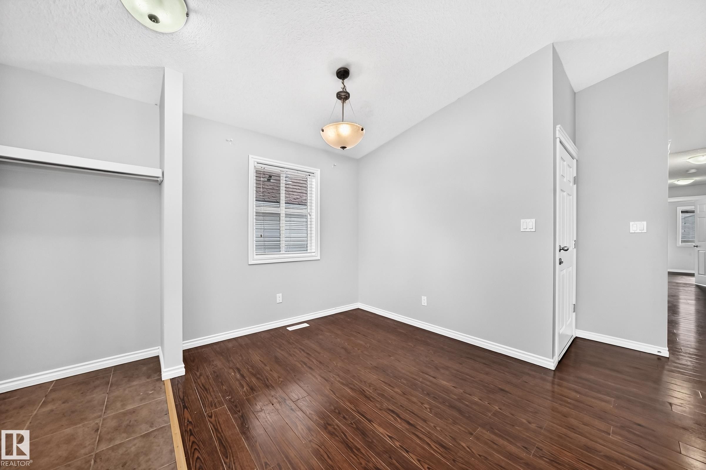 12124 122 Street, Edmonton, AB