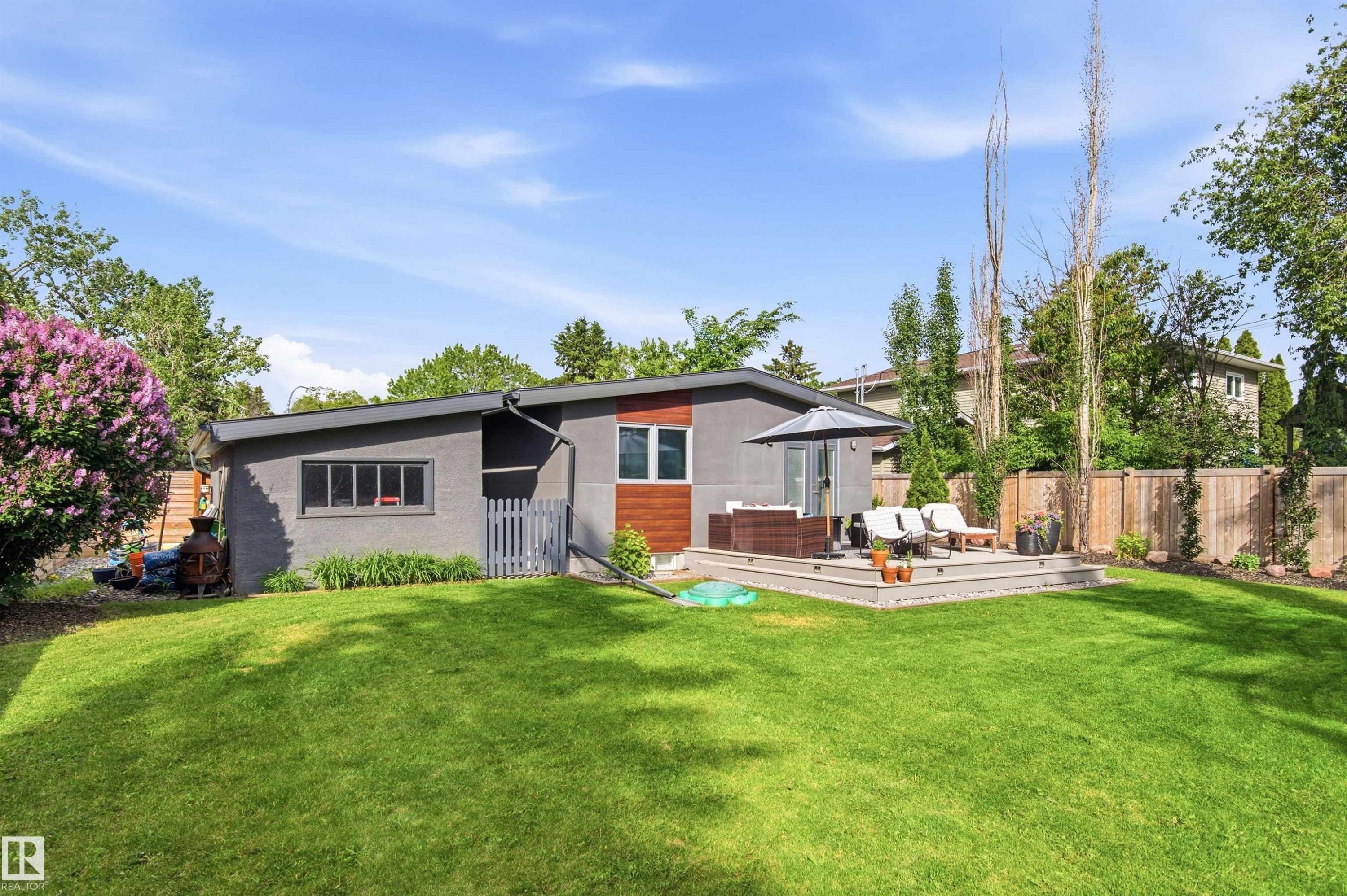 6905 102A Avenue, Edmonton, AB