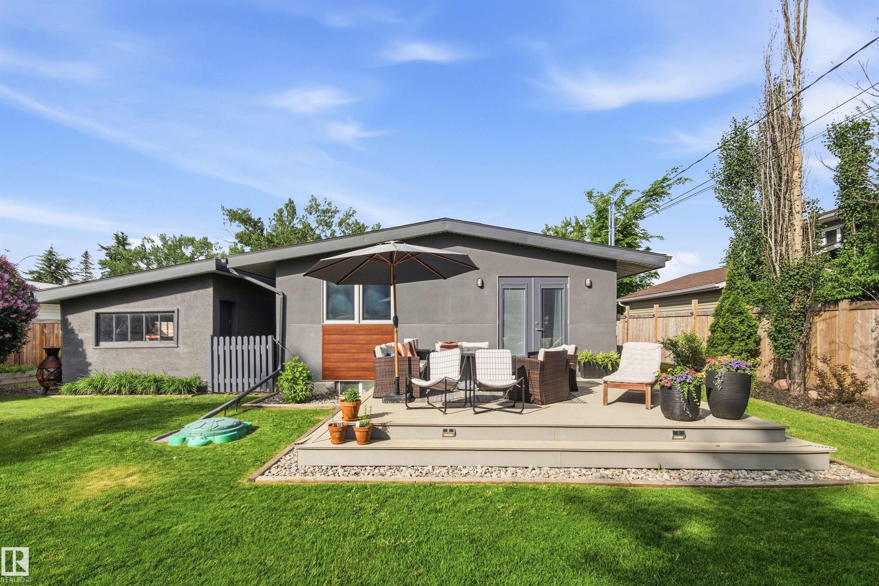 6905 102A Avenue, Edmonton, AB