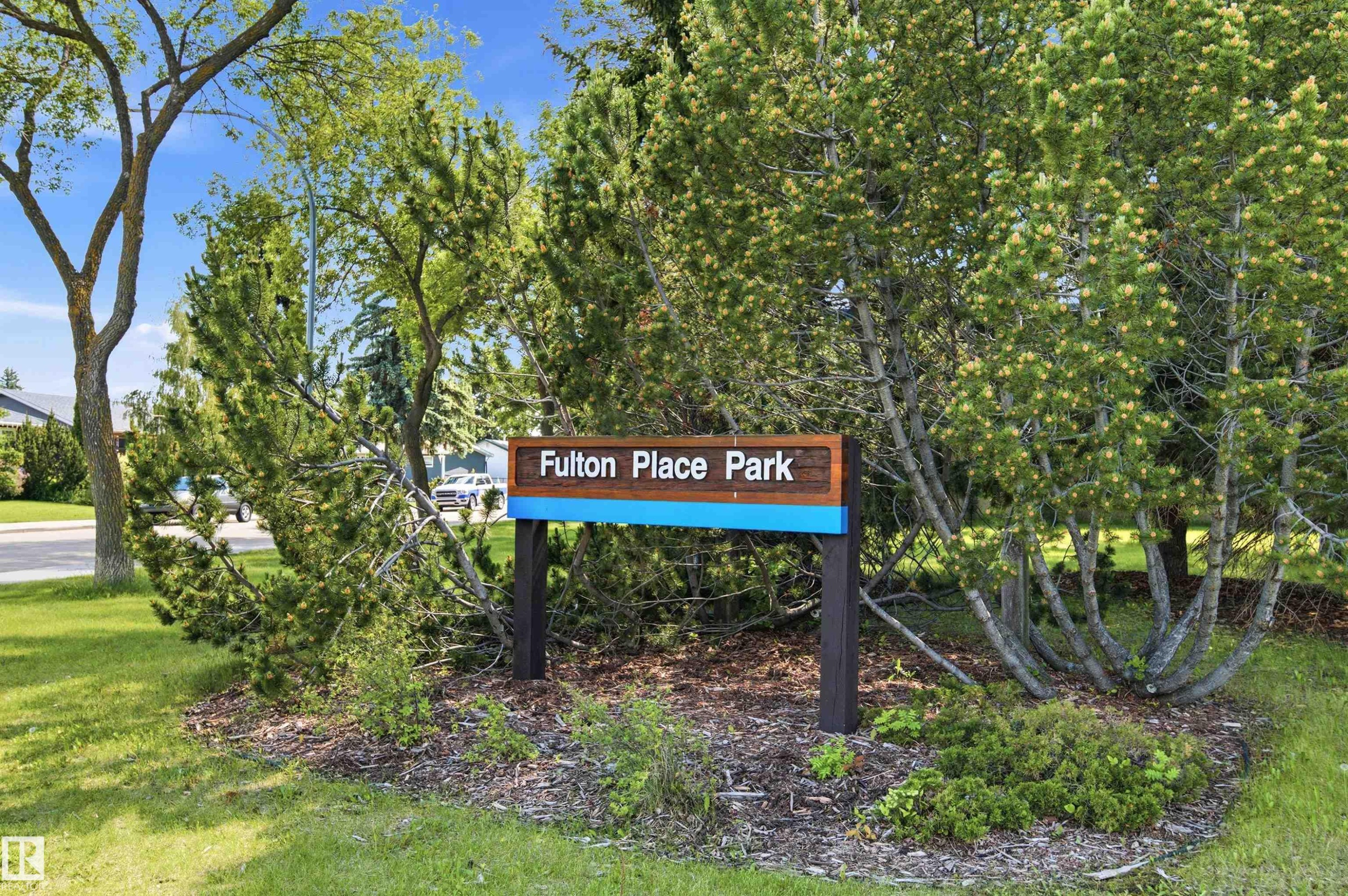 6905 102A Avenue, Edmonton, AB