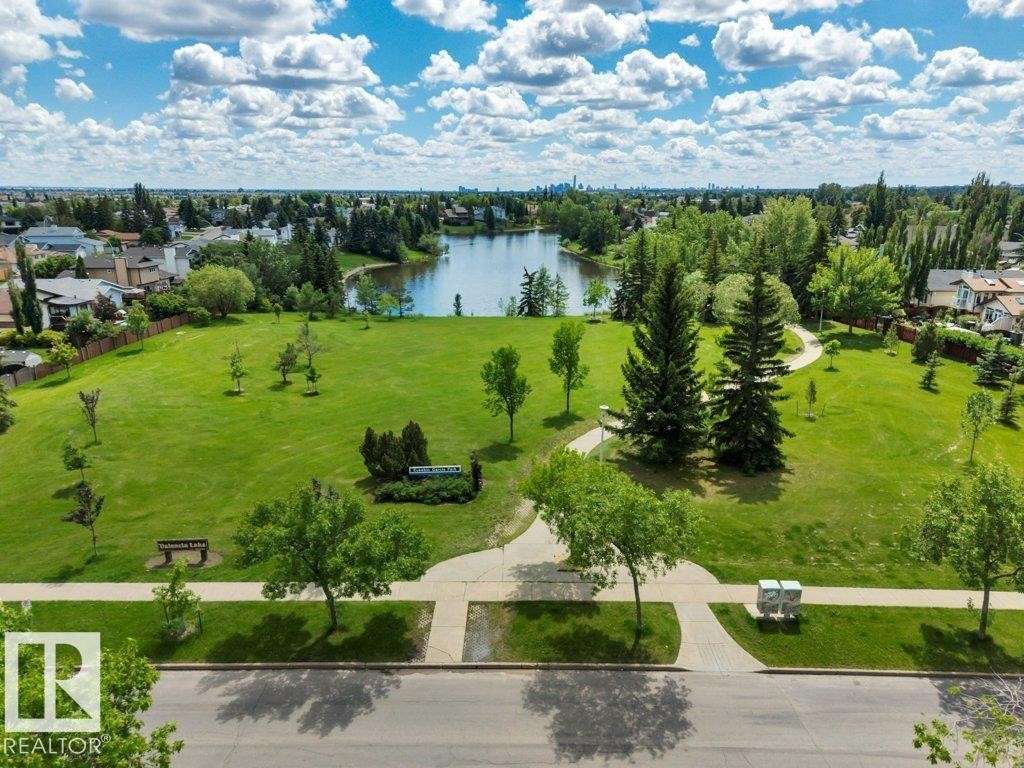 17927 92A Street Nw, Edmonton, AB