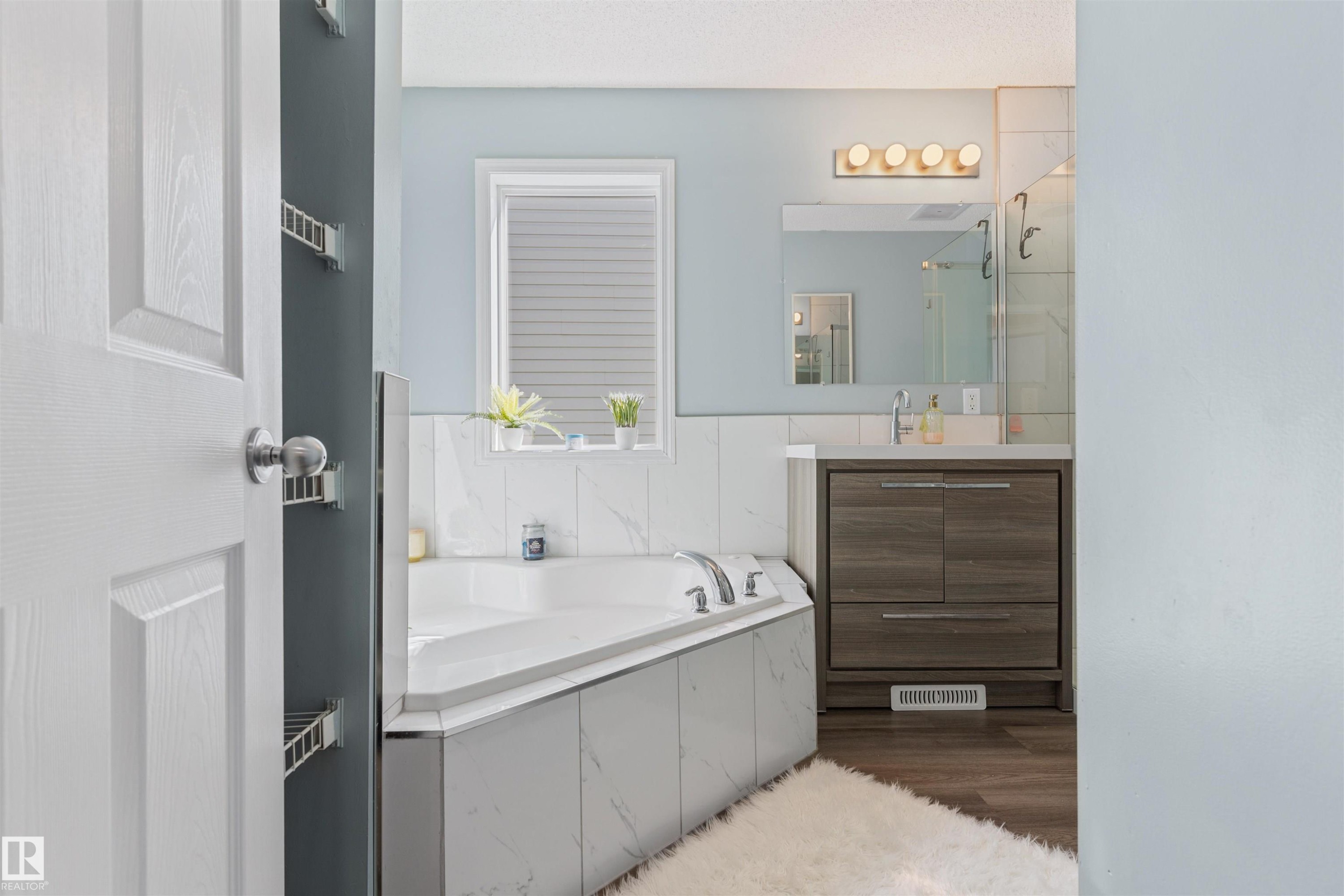 7824 14 Avenue, Edmonton, AB