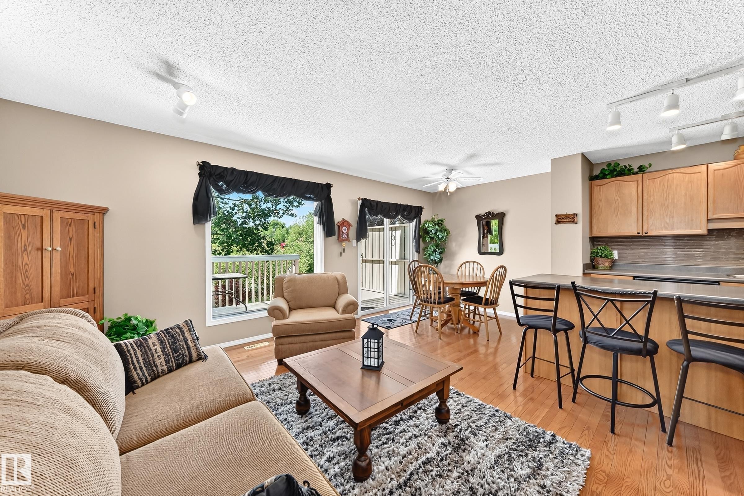6 14803 Miller Boulevard, Edmonton, AB