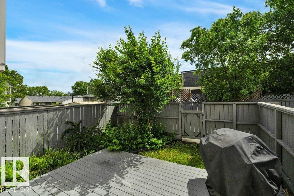 540 Willow Crest, Edmonton, AB
